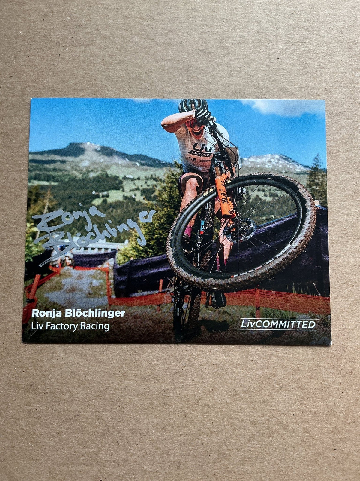 Ronja Blöchinger, Switzerland 🇨🇭 Cycling Mountainbike Sports 2025 hand signed - Autographs-World