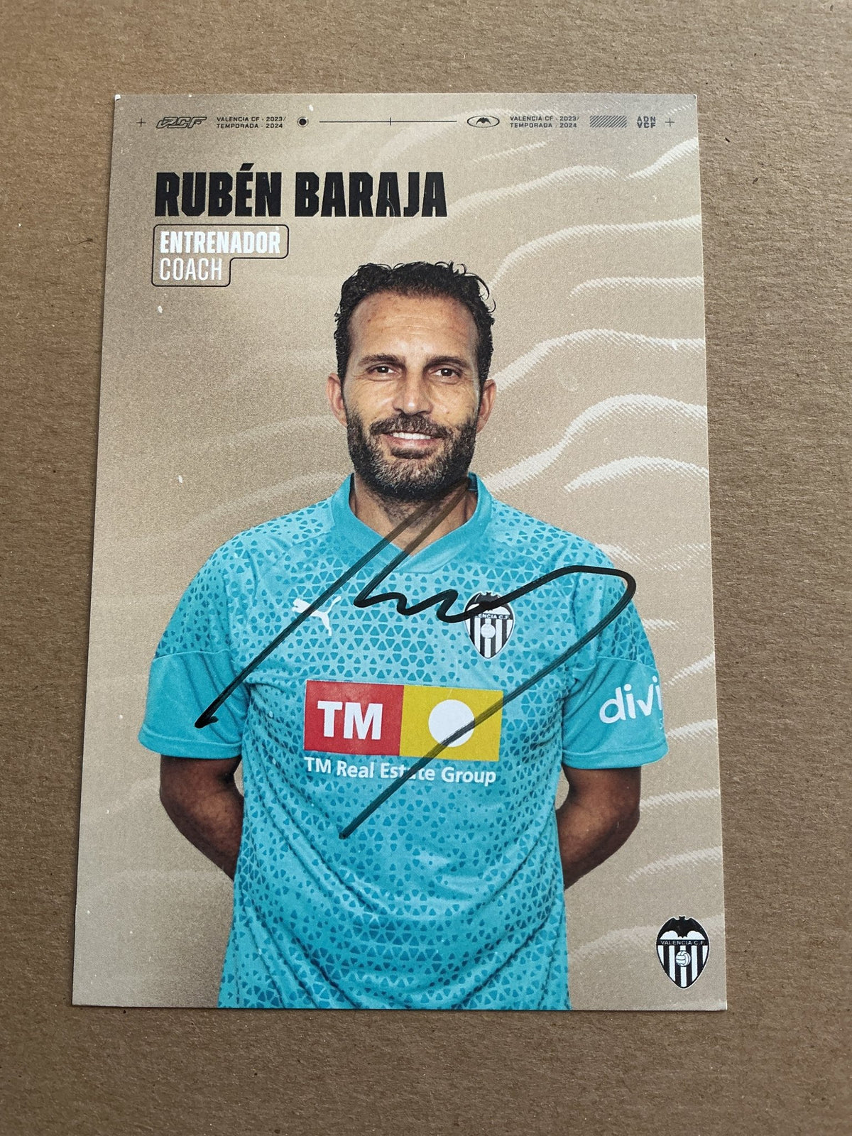Rubén Baraja, Spain 🇪🇸 Valencia CF 2023/24 hand signed - Autographs-World
