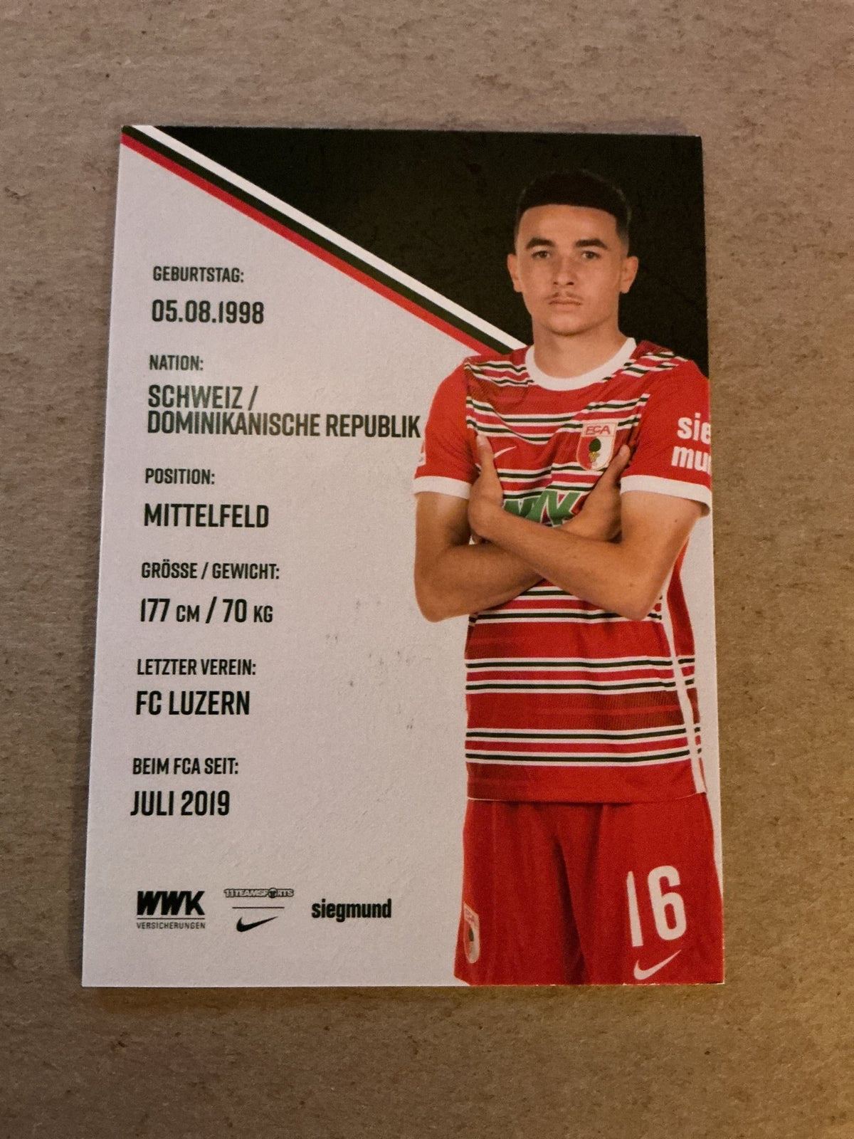 Ruben Vargas, Switzerland 🇨🇭 FC Augsburg 2022/23 hand signed - Autographs-World