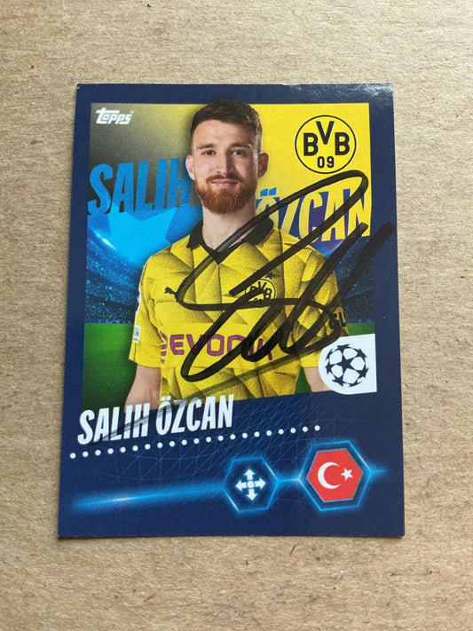 Salih Özcan, Türkiye 🇹🇷 Borussia Dortmund 2023/24 Topps hand signed - Autographs-World