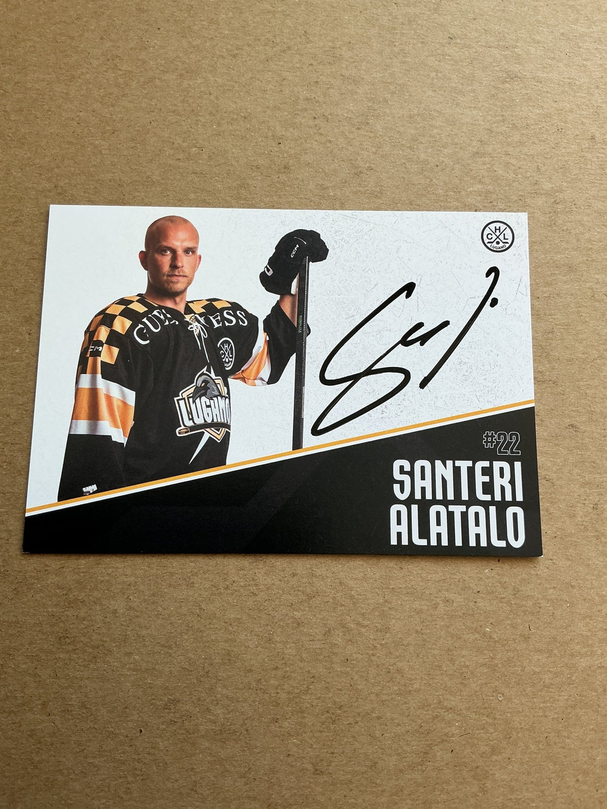 Santeri Alatalo, Switzerland 🇨🇭 HC Lugano 2024/25 hand signed - Autographs-World