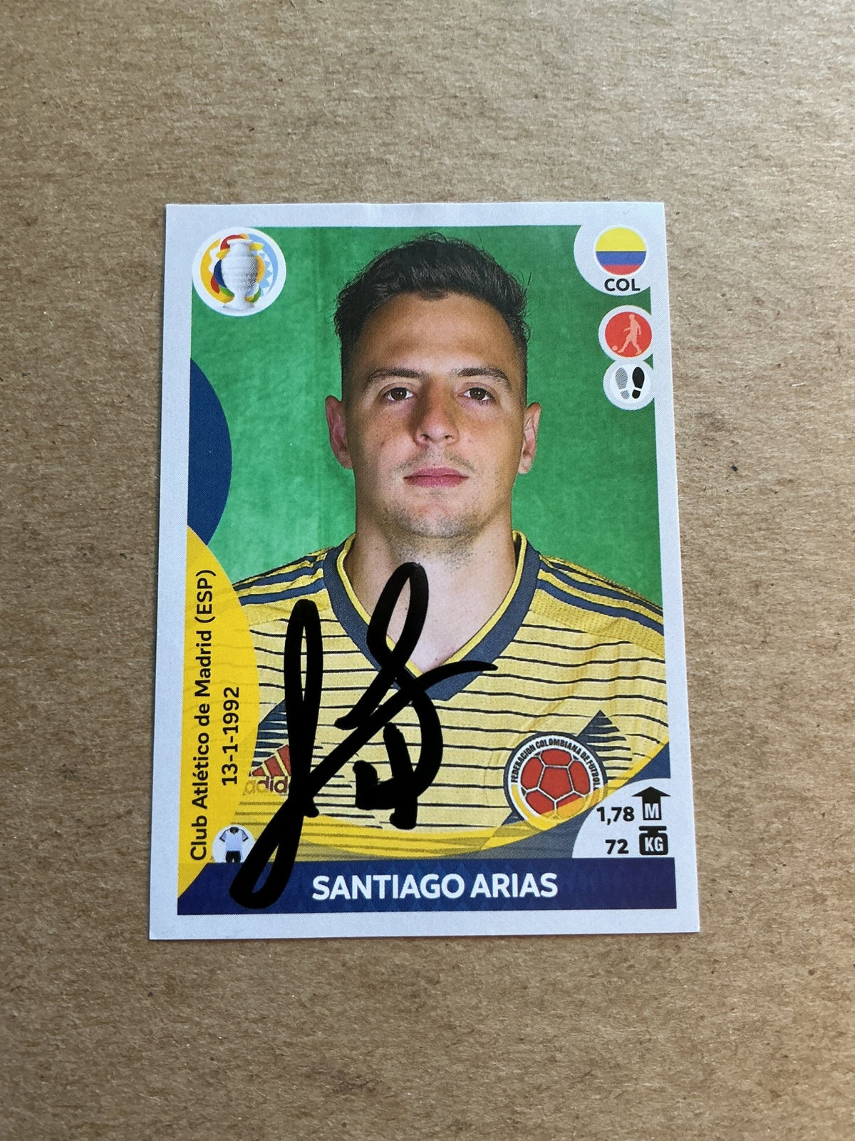 Santiago Arias, Colombia 🇨🇴 Copa America 2021 Panini hand signed - Autographs-World