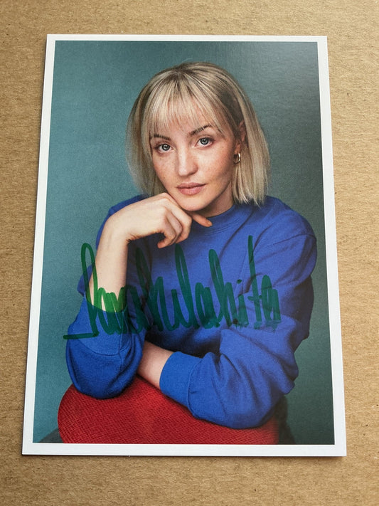 Sarah Mahita, Germany 🇩🇪 Actress 2025 hand signed - Autographs-World