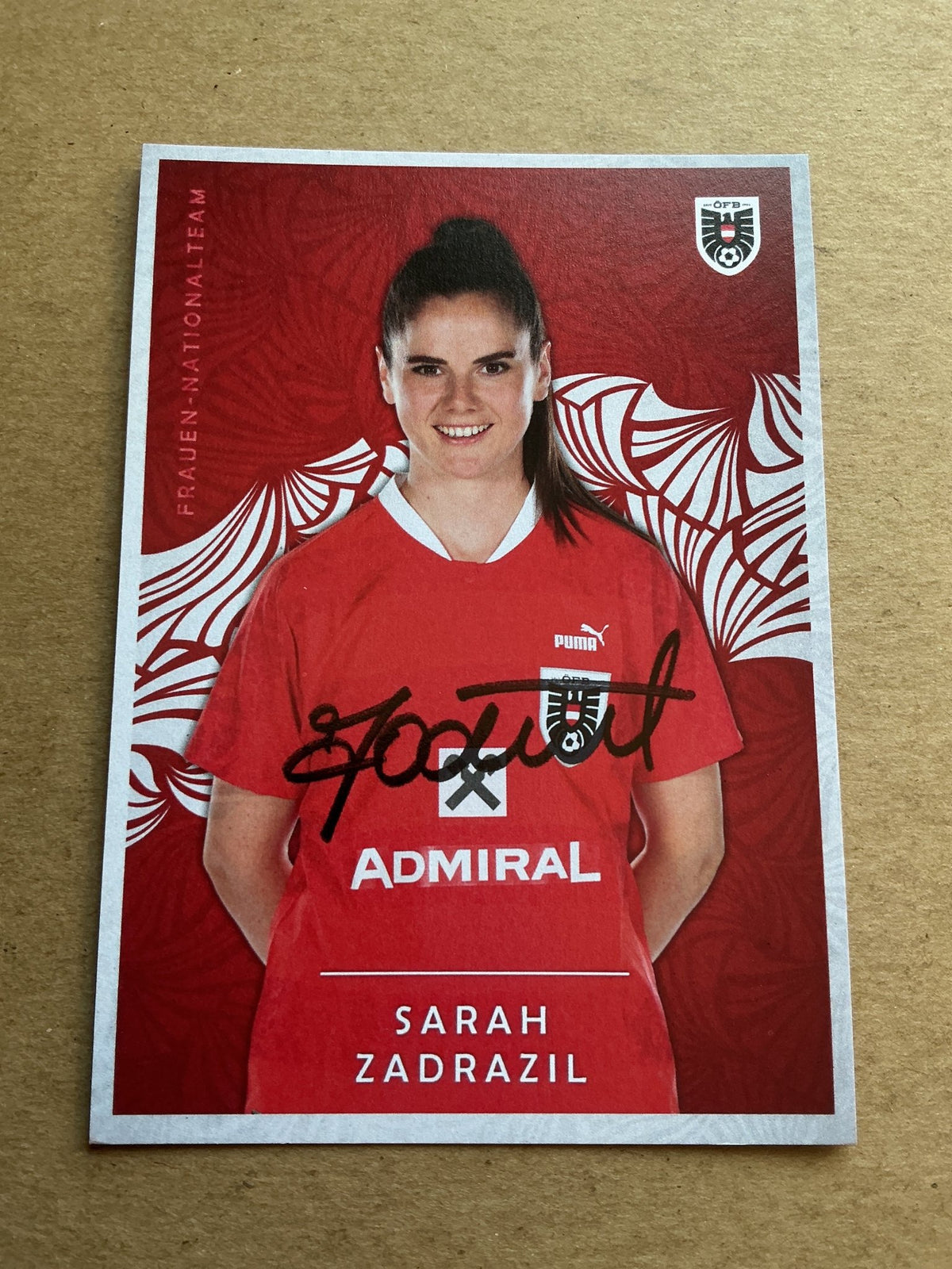 Sarah Zadrazil, Austria 🇦🇹 2024 FC Bayern München hand signed - Autographs-World