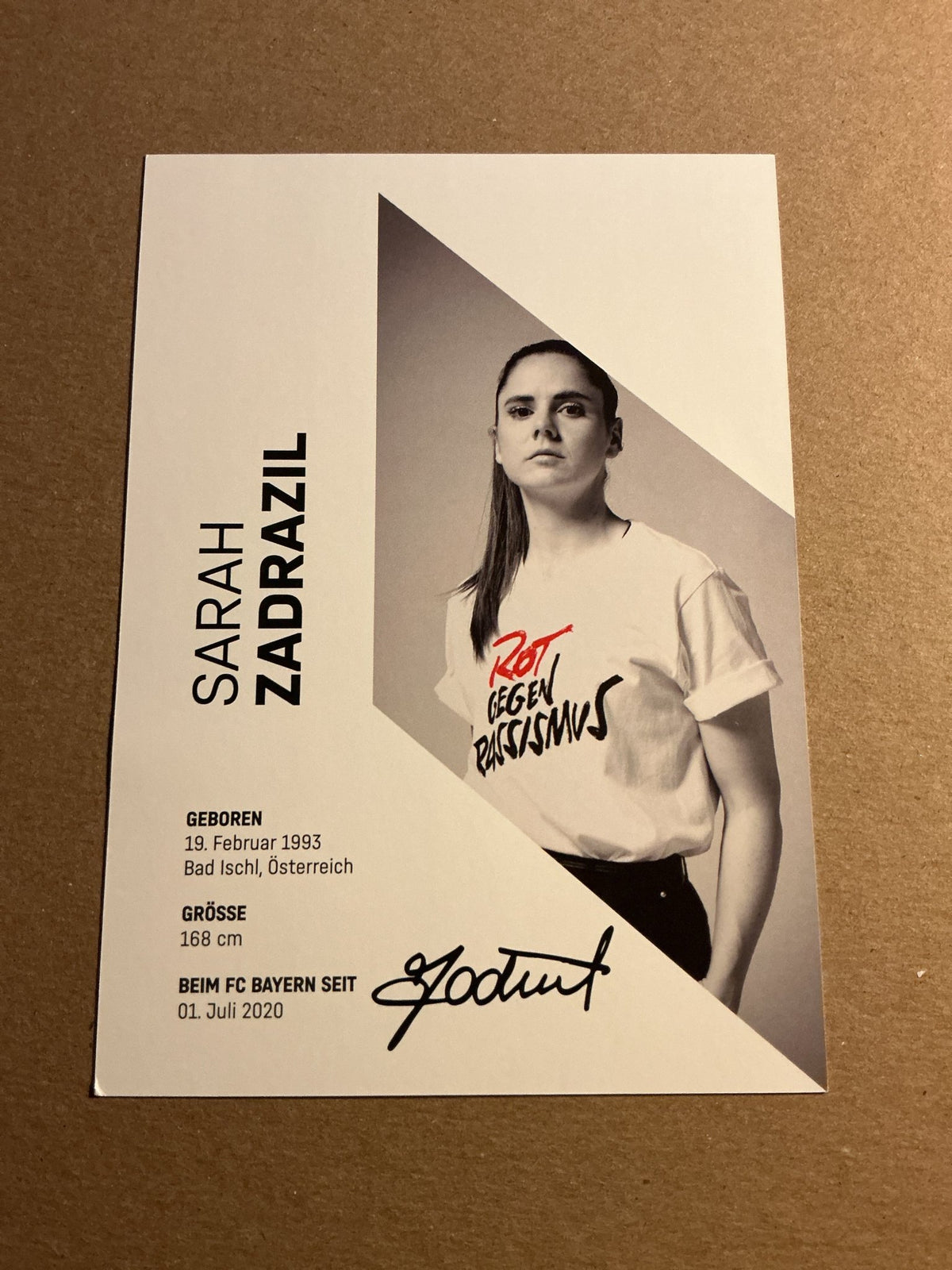 Sarah Zadrazil, Austria 🇦🇹 FC Bayern München 2023/24 hand signed - Autographs-World