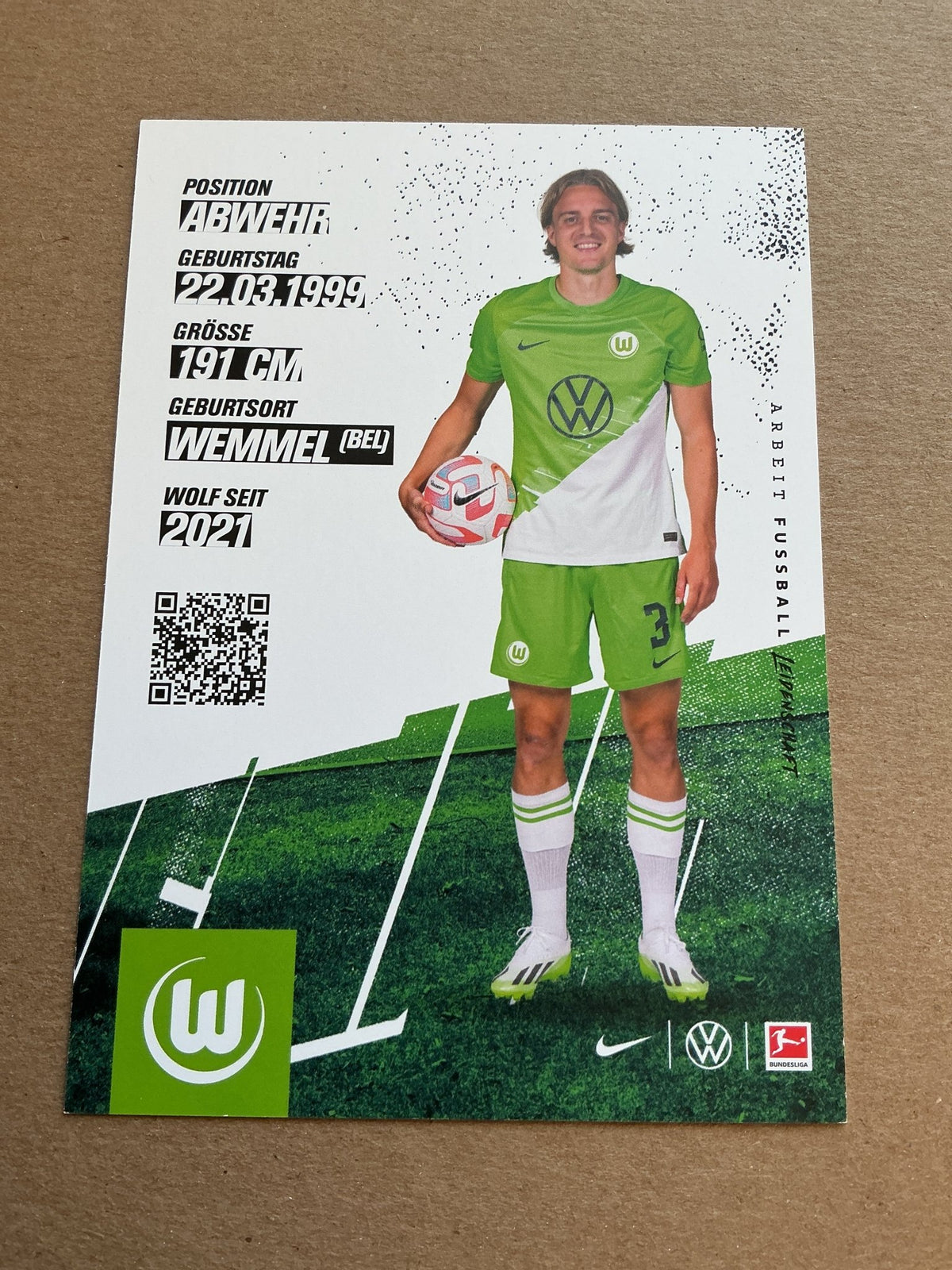 Sebastiaan Bornauw, Belgium 🇧🇪 VfL Wolfsburg 2023/24 hand signed - Autographs-World