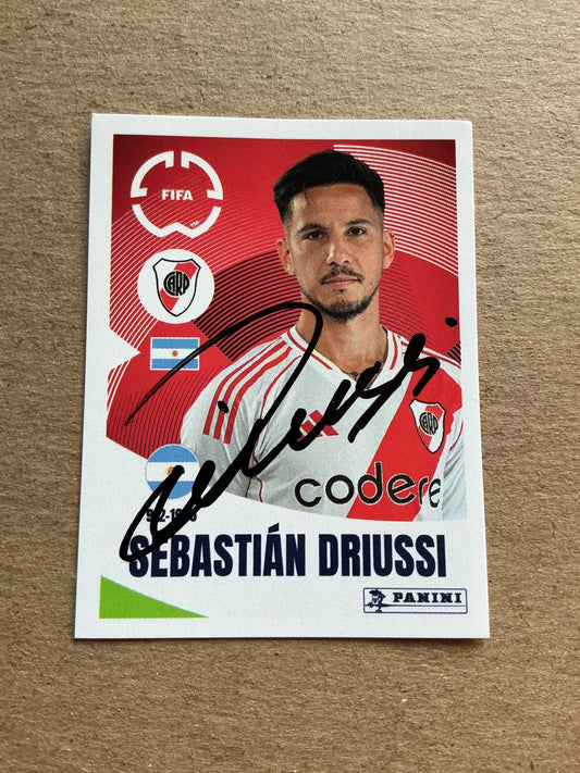 Sebastián Driussi, Argentina 🇦🇷 CA River Plate Club World Cup 2025 Panini hand signed - Autographs-World