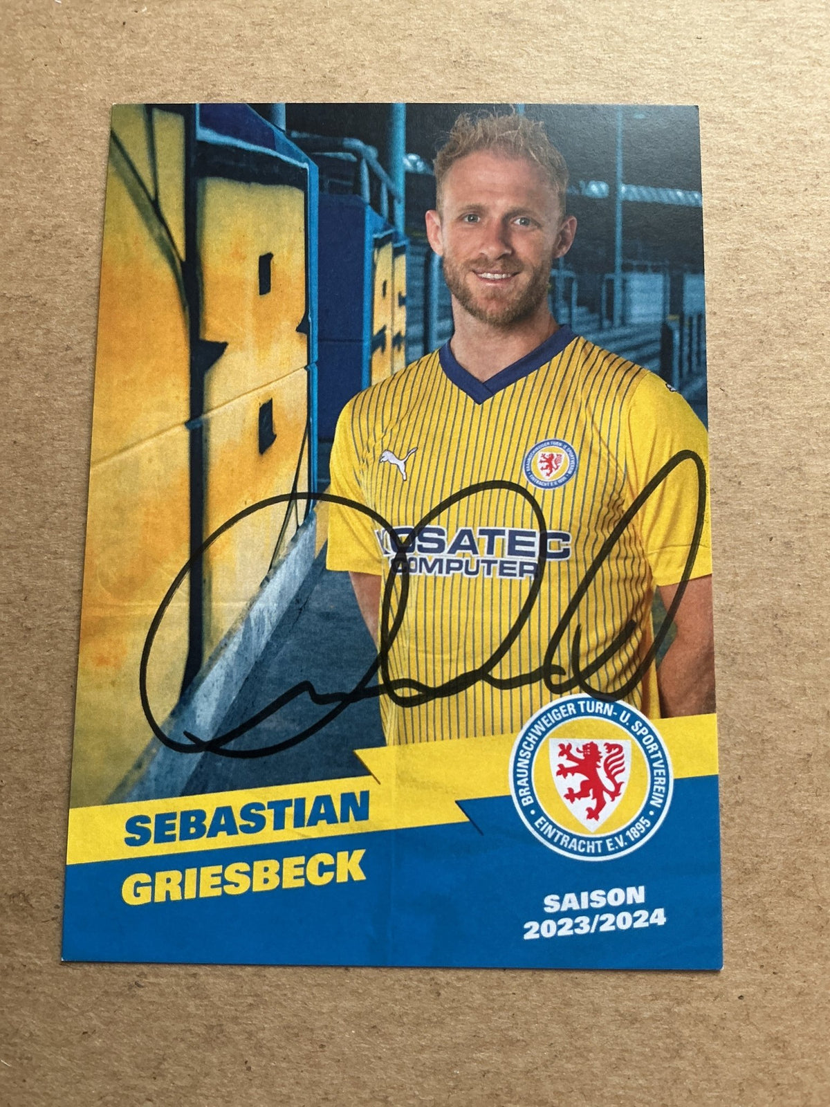 Sebastian Griesbeck, Germany 🇩🇪 Eintracht Braunschweig 2023/24 hand signed - Autographs-World