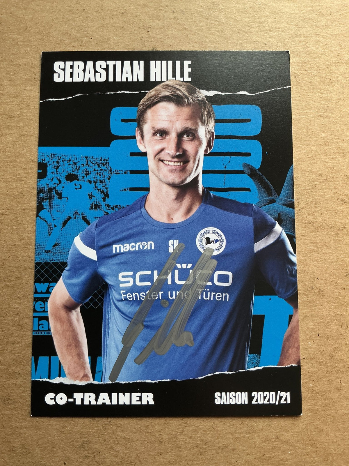 Sebastian Hille, Germany 🇩🇪 Arminia Bielefeld 2020/21 hand signed - Autographs-World