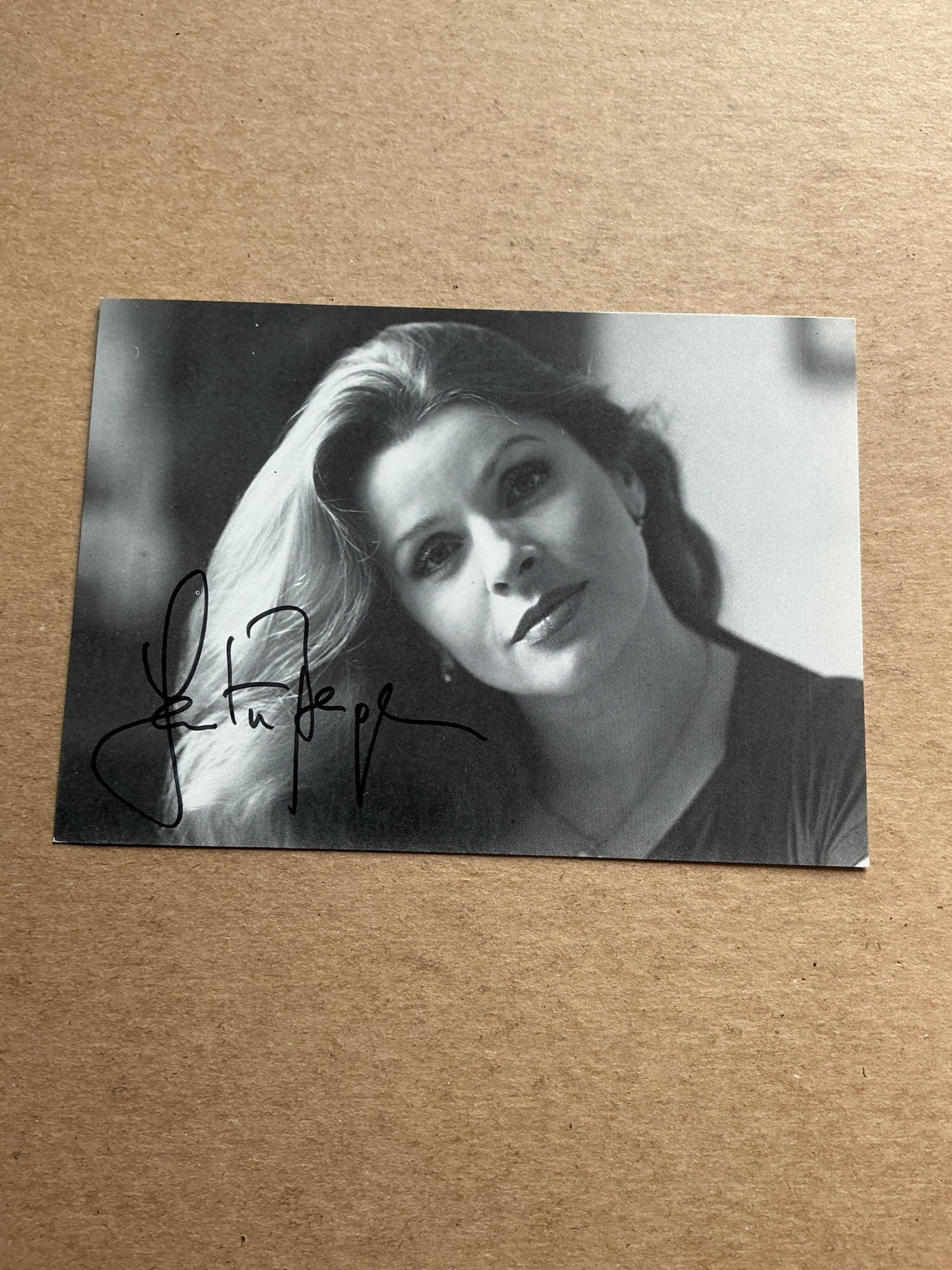 Senta Berger, Austria 🇦🇹 Actress hand signed - Autographs-World