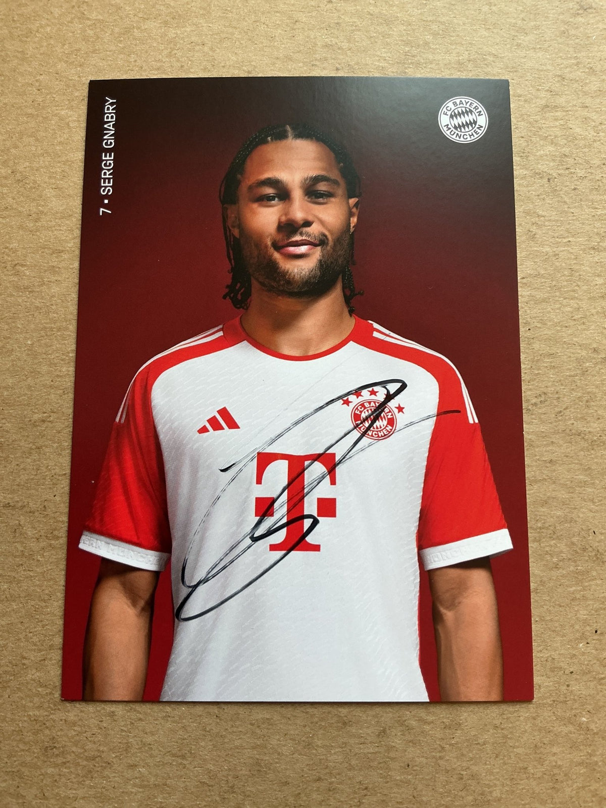 Serge Gnabry, Germany 🇩🇪 FC Bayern München 2023/24 hand signed - Autographs-World