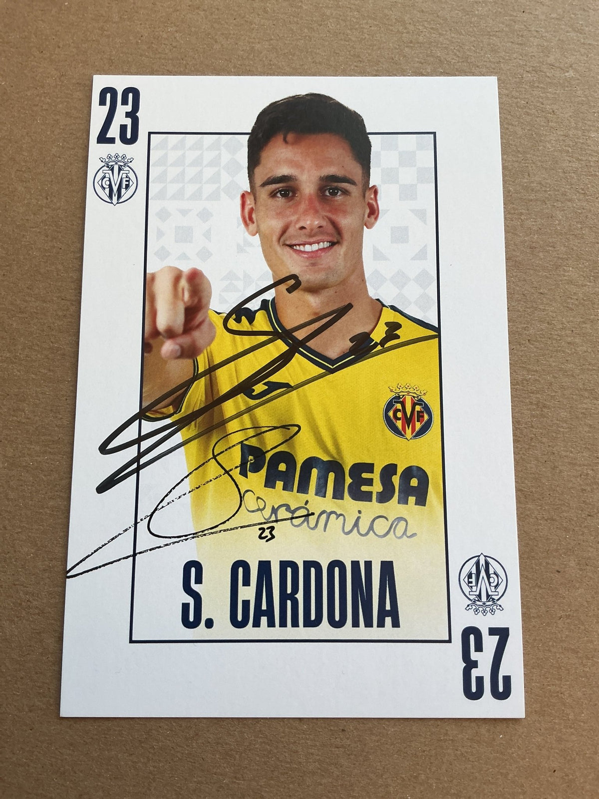 Sergi Cardona, Spain 🇪🇸 Villarreal CF 2024/25 hand signed - Autographs-World