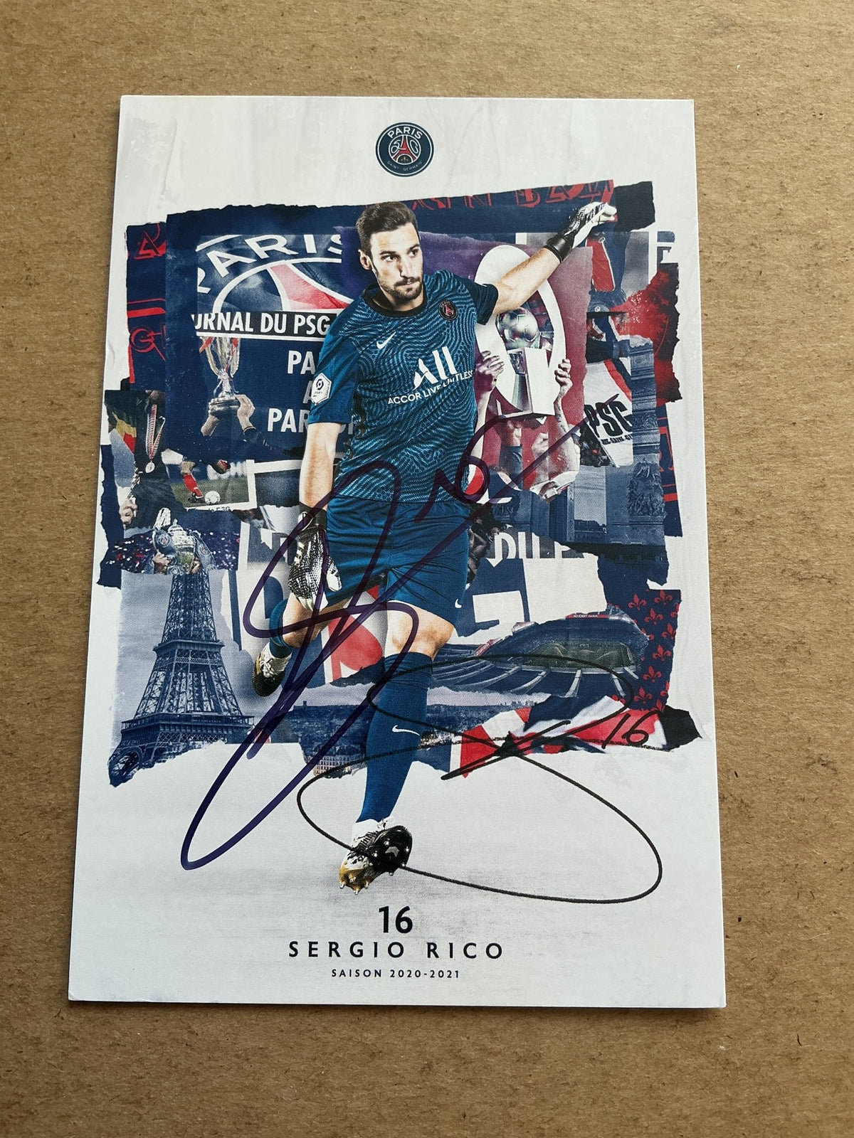 Sergio Rico, Spain 🇪🇸 Paris Saint-Germain 2020/21 hand signed - Autographs-World