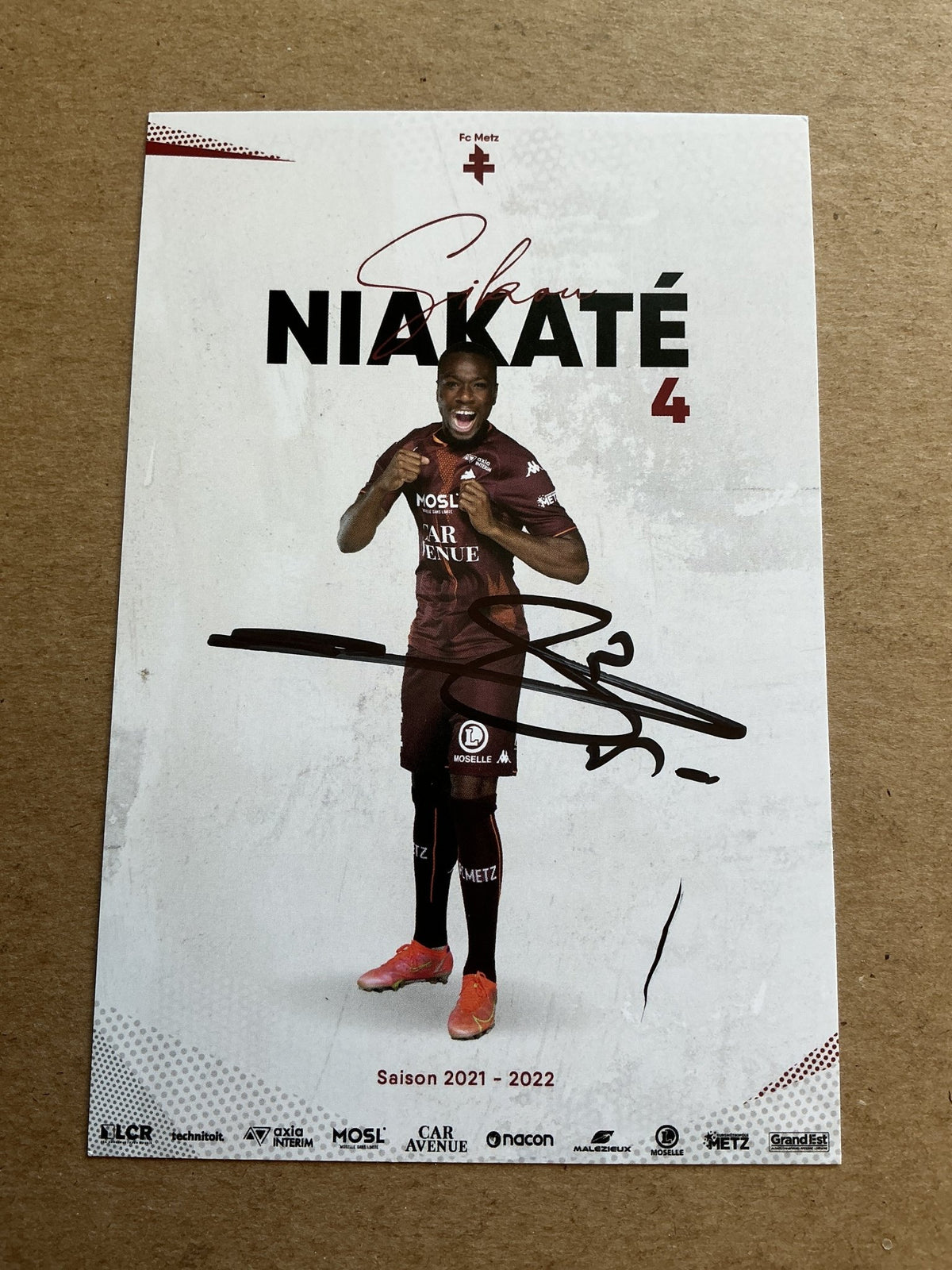 Sikou Niakate, France 🇫🇷 FC Metz 2021/22 hand signed - Autographs-World