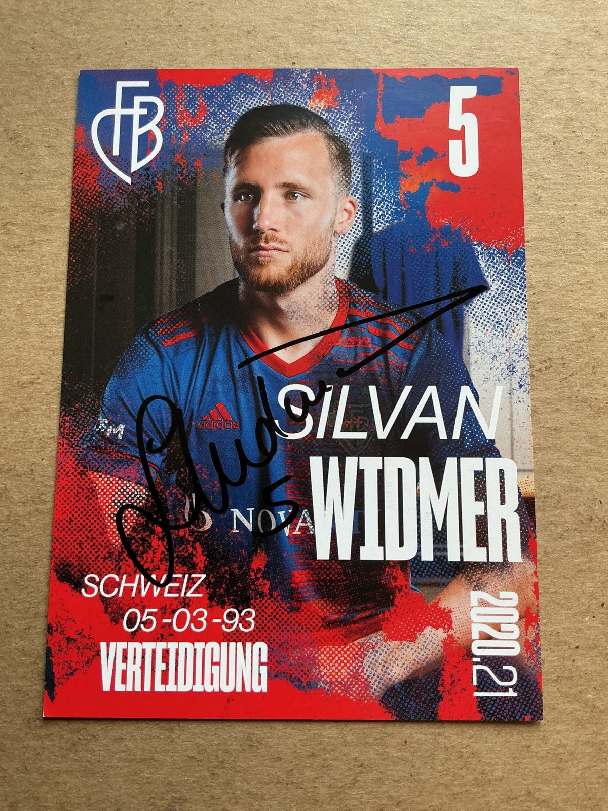 Silvan Widmer, Switzerland 🇨🇭 FC Basel 2020/21 hand signed - Autographs-World