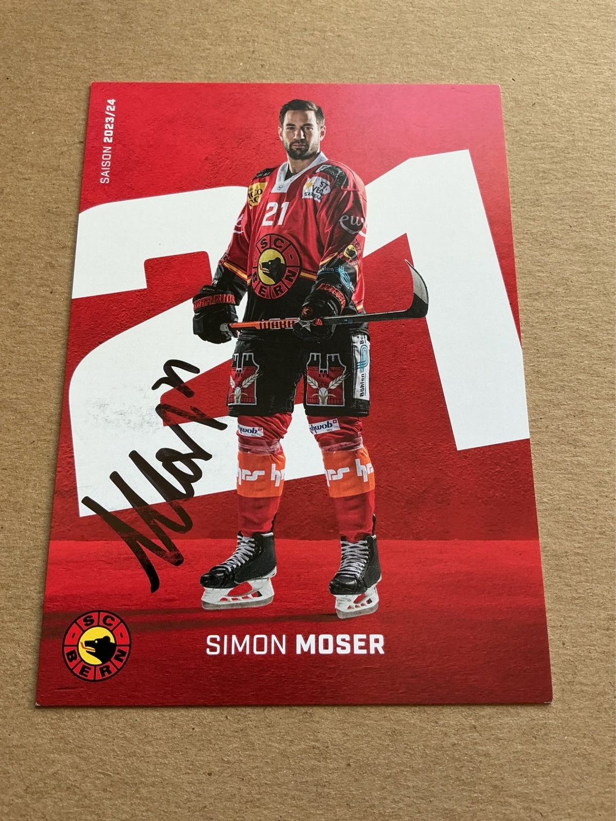 Simon Moser, Switzerland 🇨🇭 SC Bern 2023/24 hand signed - Autographs-World