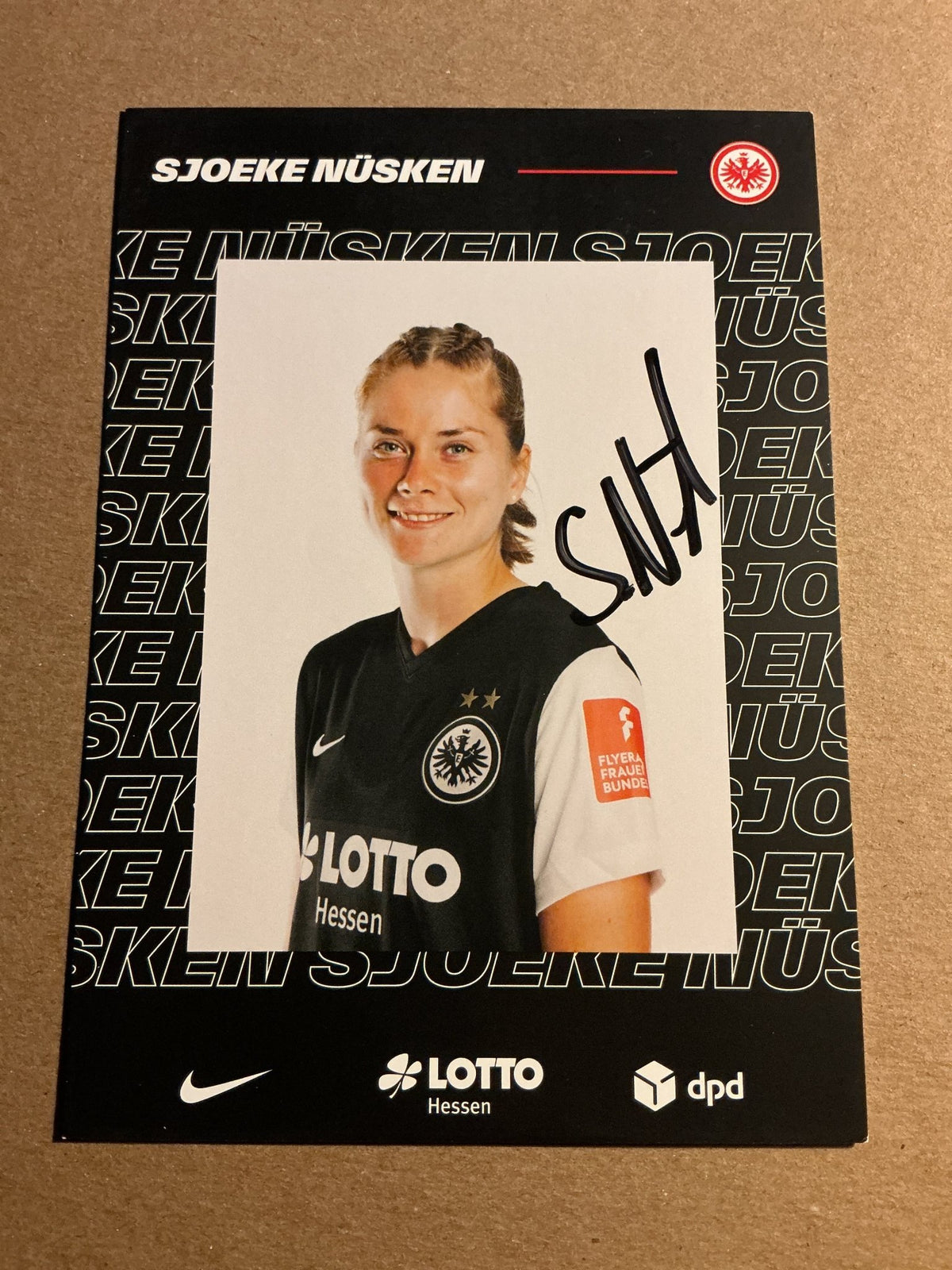 Sjoeke Nüsken, Germany 🇩🇪 Eintracht Frankfurt 2022/23 hand signed - Autographs-World