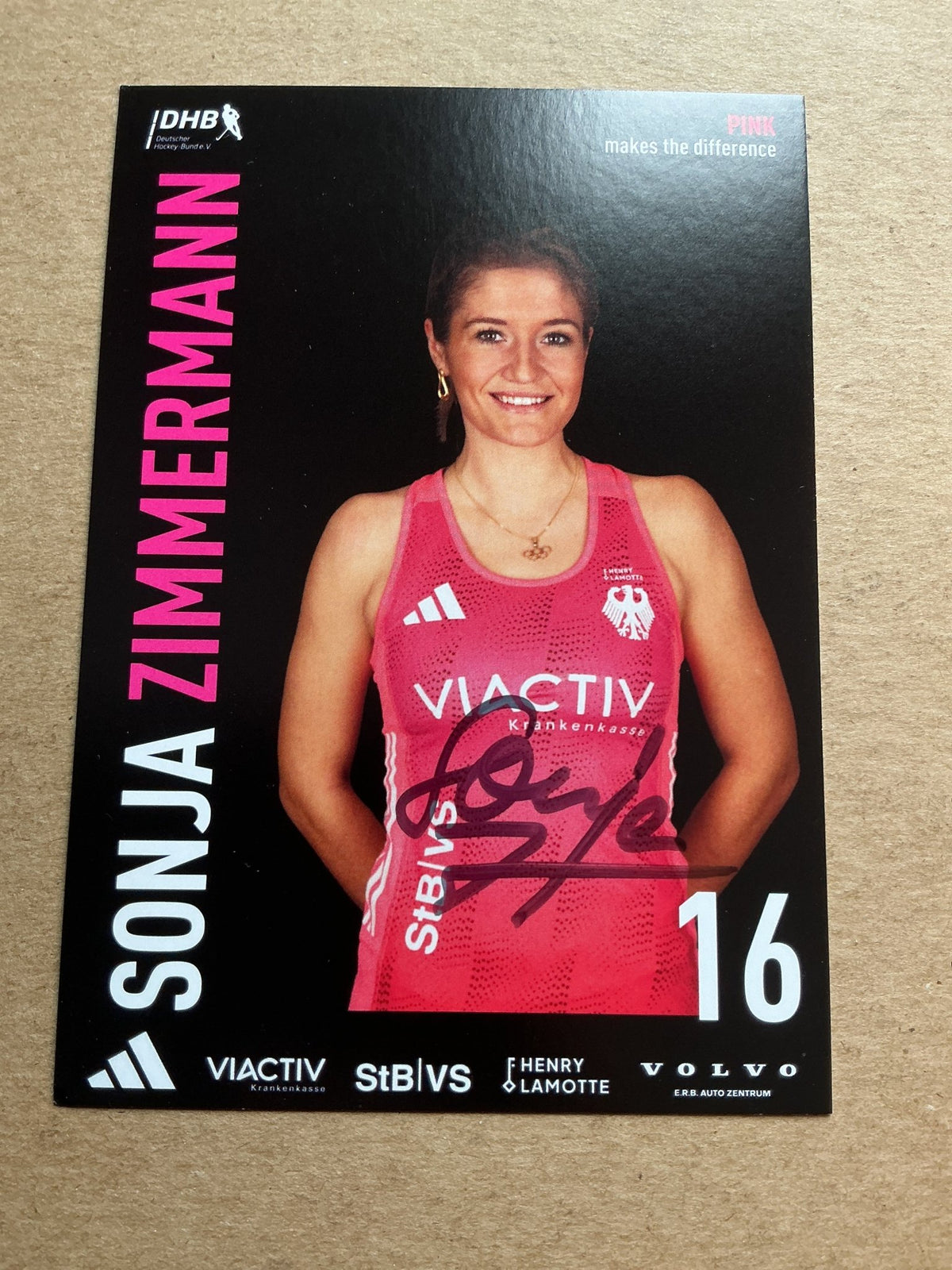 Sonja Zimmermann, Germany 🇩🇪 Field Hockey Sports 2025 hand signed - Autographs-World