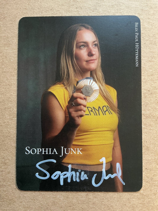 Sophia Junk, Germany 🇩🇪 Athletics Summer Olympics 2024 hand signed - Autographs-World