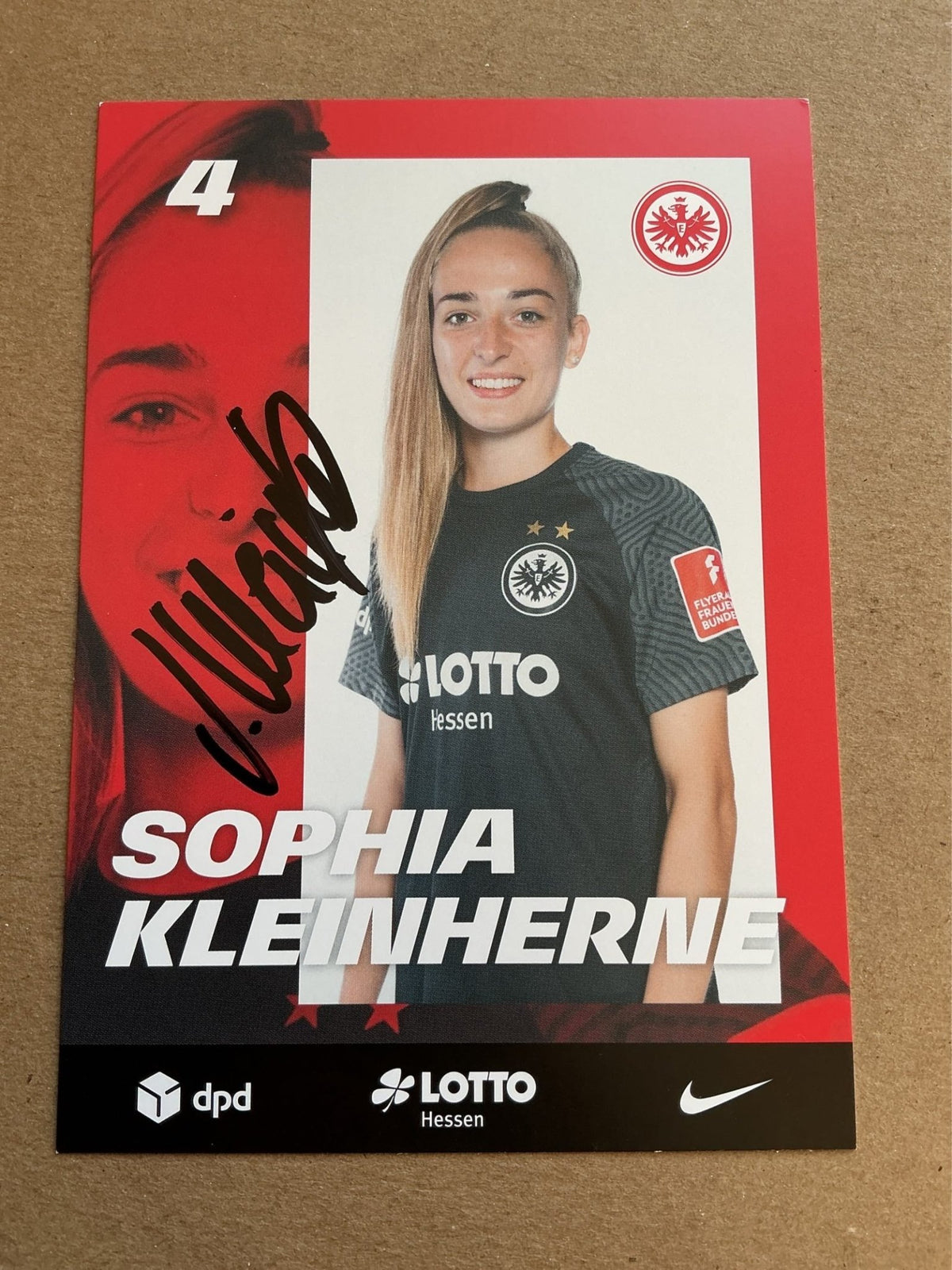 Sophia Kleinherne, Germany 🇩🇪 Eintracht Frankfurt 2021/22 hand signed - Autographs-World