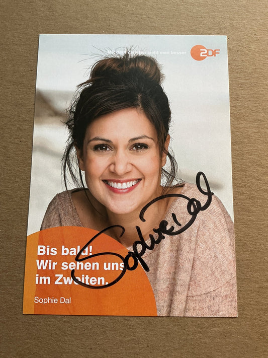 Sophie Dal, Germany 🇩🇪 Actress 2024 hand signed - Autographs-World