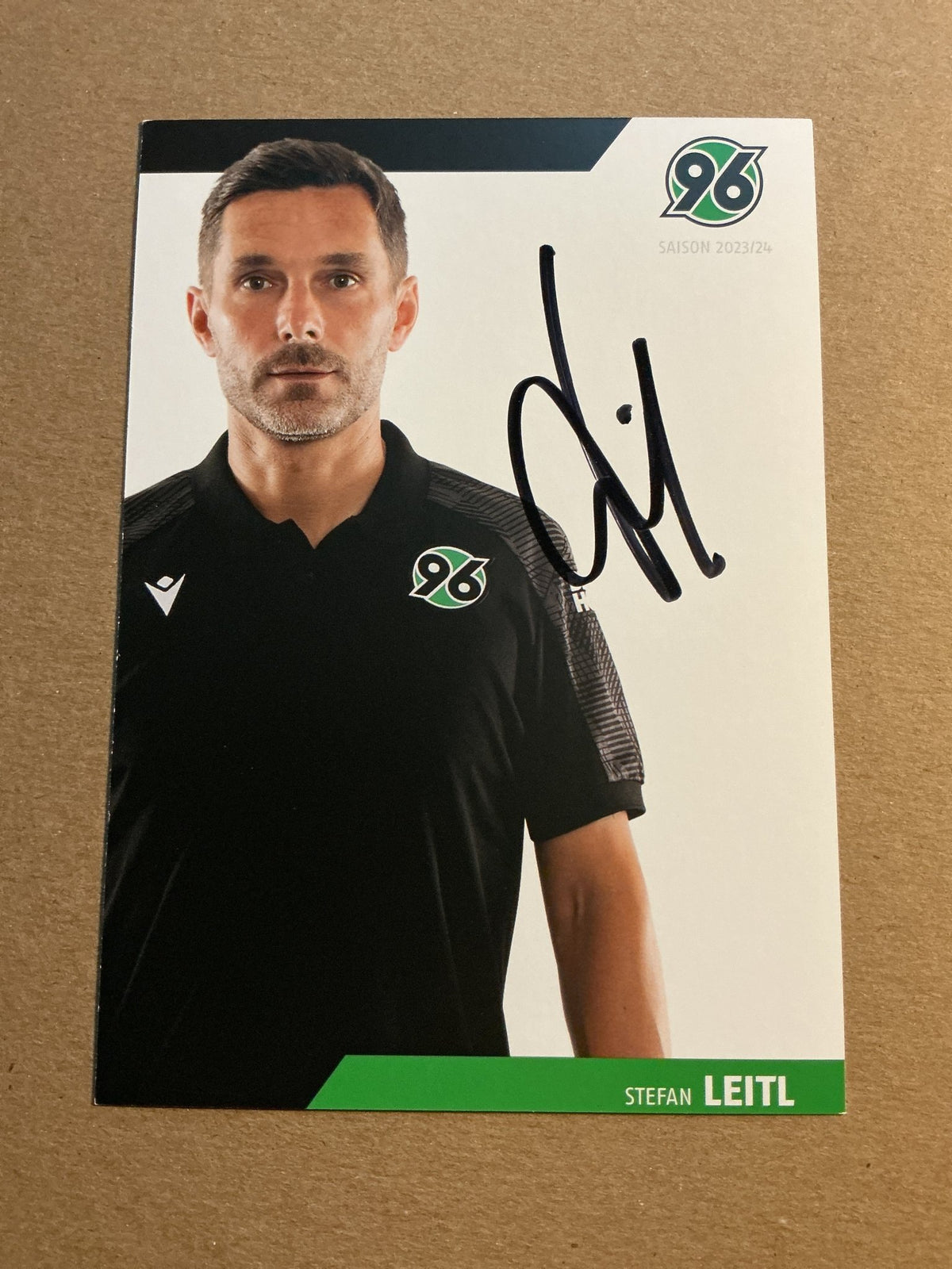Stefan Leitl, Germany 🇩🇪 Hannover 96 2023/24 hand signed - Autographs-World