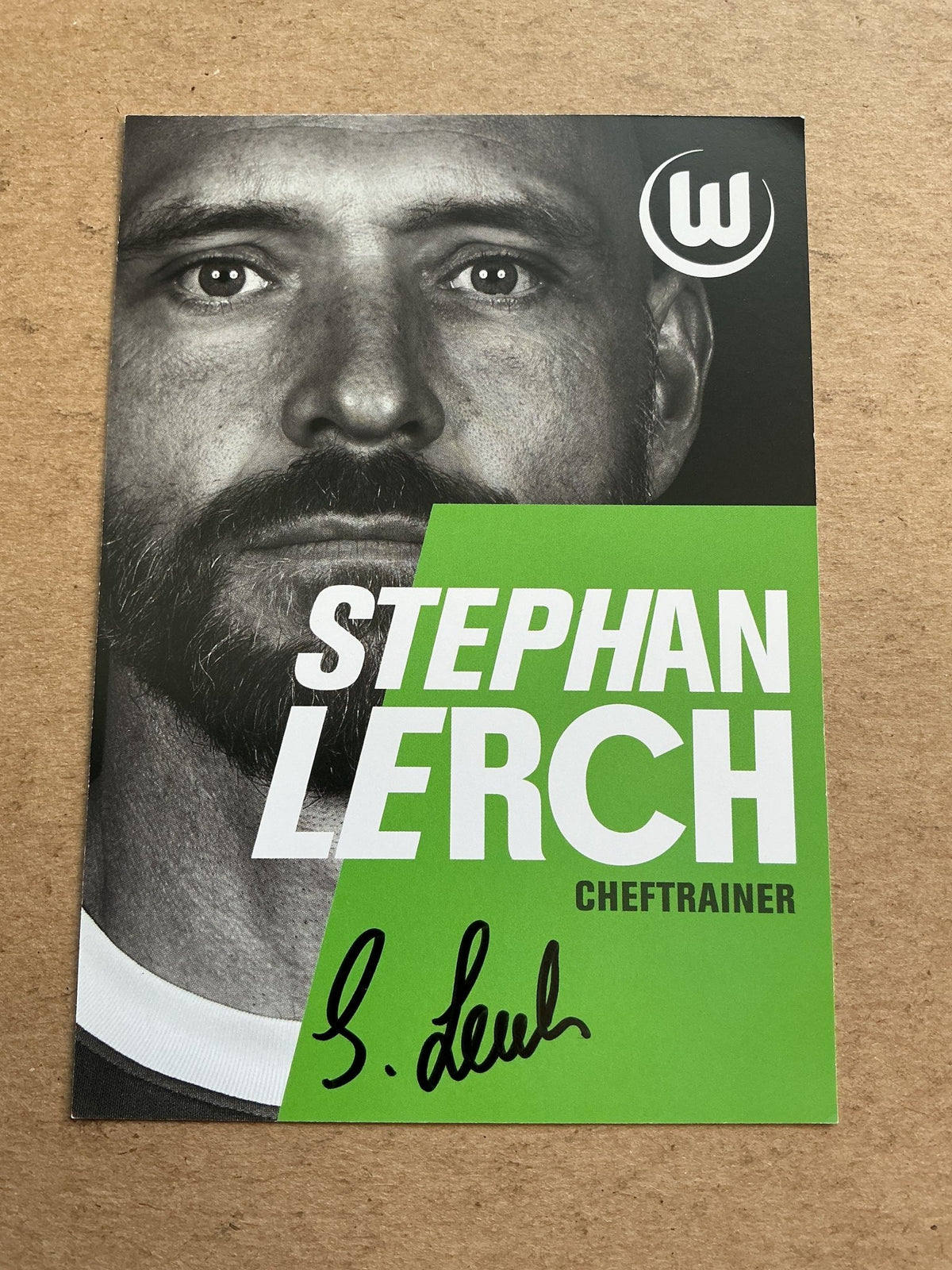 Stephan Lerch, Germany 🇩🇪 VfL Wolfsburg 2025/26 hand signed - Autographs-World