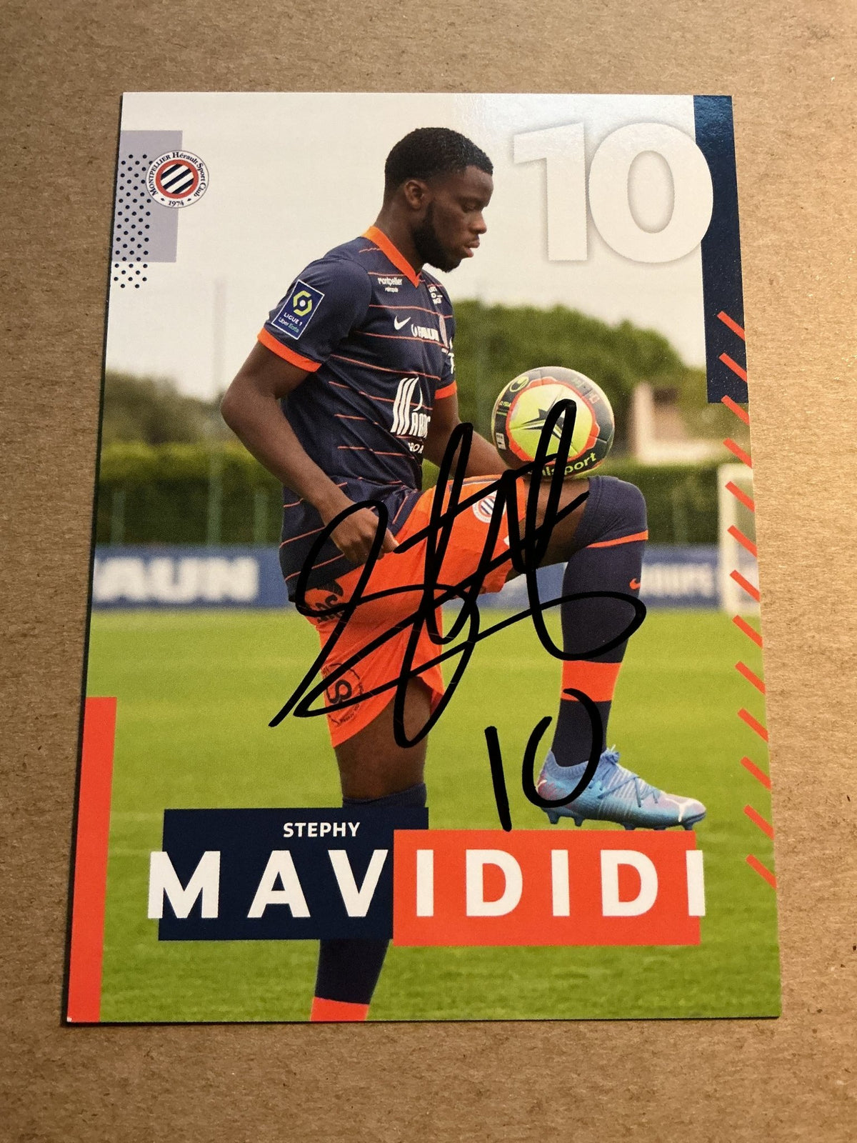 Stephy Mavididi, England 🏴󠁧󠁢󠁥󠁮󠁧󠁿 Montpellier HSC 2021/22 hand signed - Autographs-World