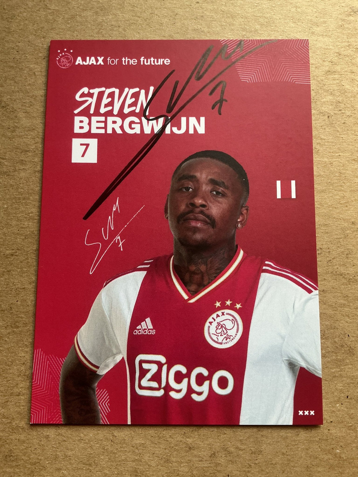 Steven Bergwijn, Netherlands 🇳🇱 Ajax Amsterdam 2022/23 hand signed - Autographs-World