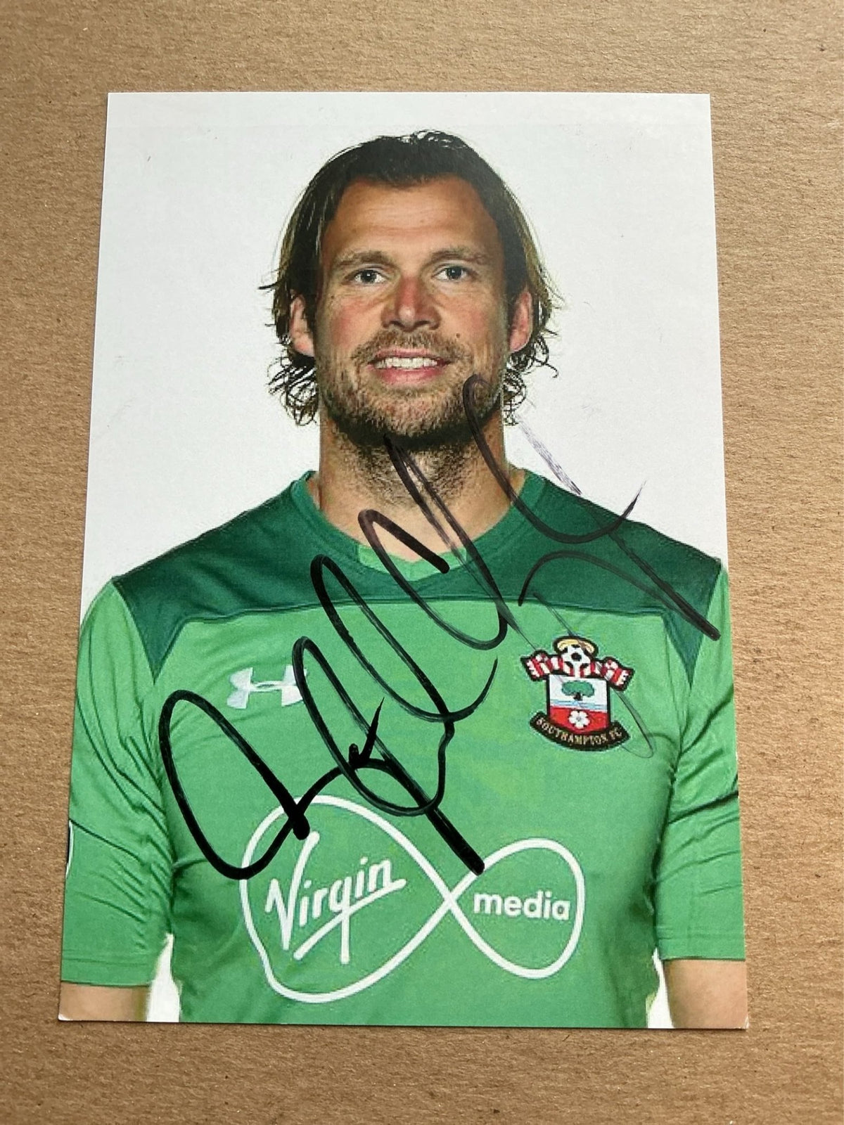 Stuart Taylor, England 🏴󠁧󠁢󠁥󠁮󠁧󠁿 Southampton FC 2017/18 hand signed - Autographs-World