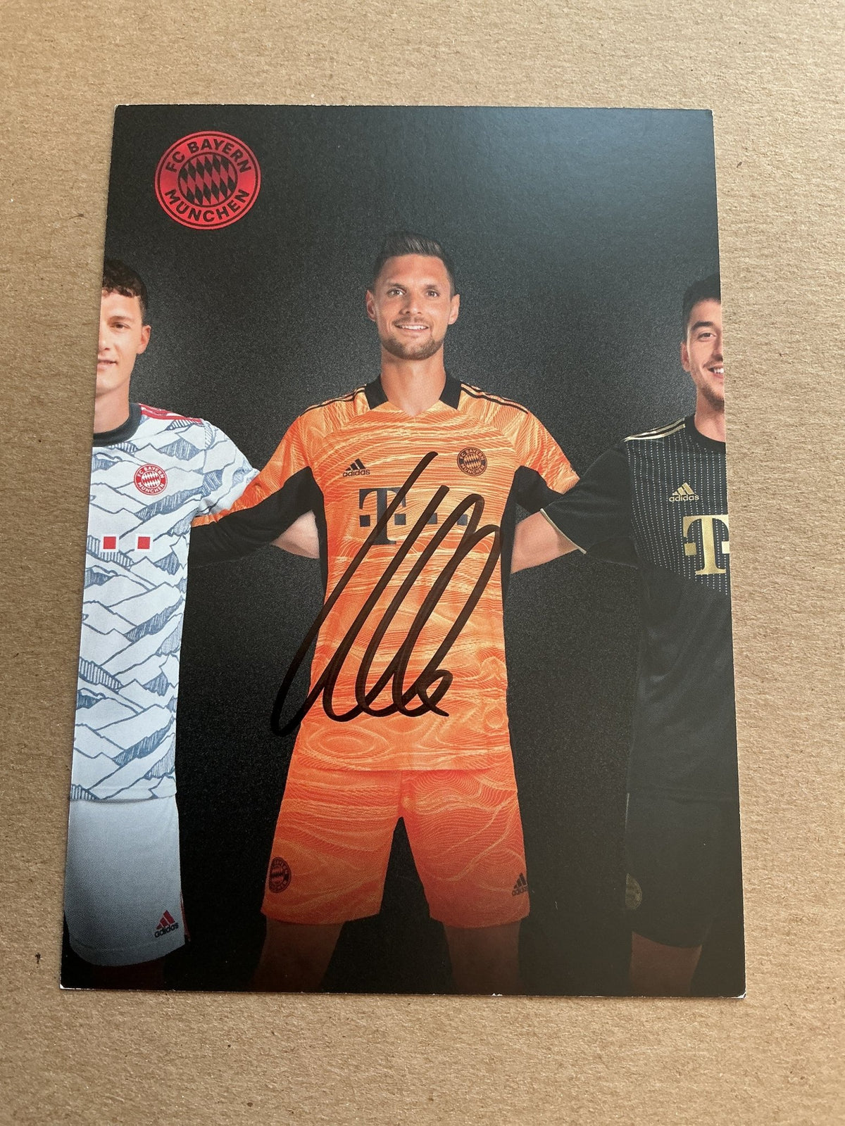 Sven Ulreich, Germany 🇩🇪 FC Bayern München 2021/22 hand signed - Autographs-World