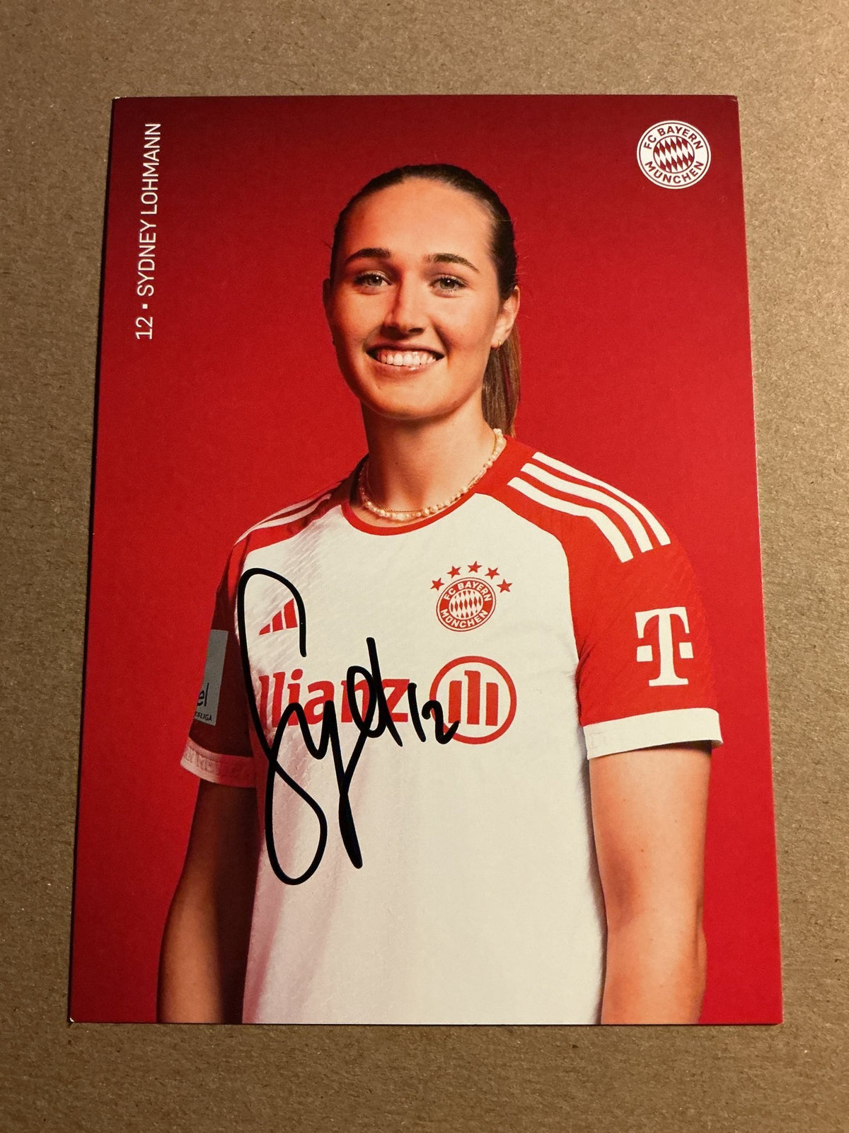 Sydney Lohmann, Germany 🇩🇪 FC Bayern München 2023/24 hand signed - Autographs-World