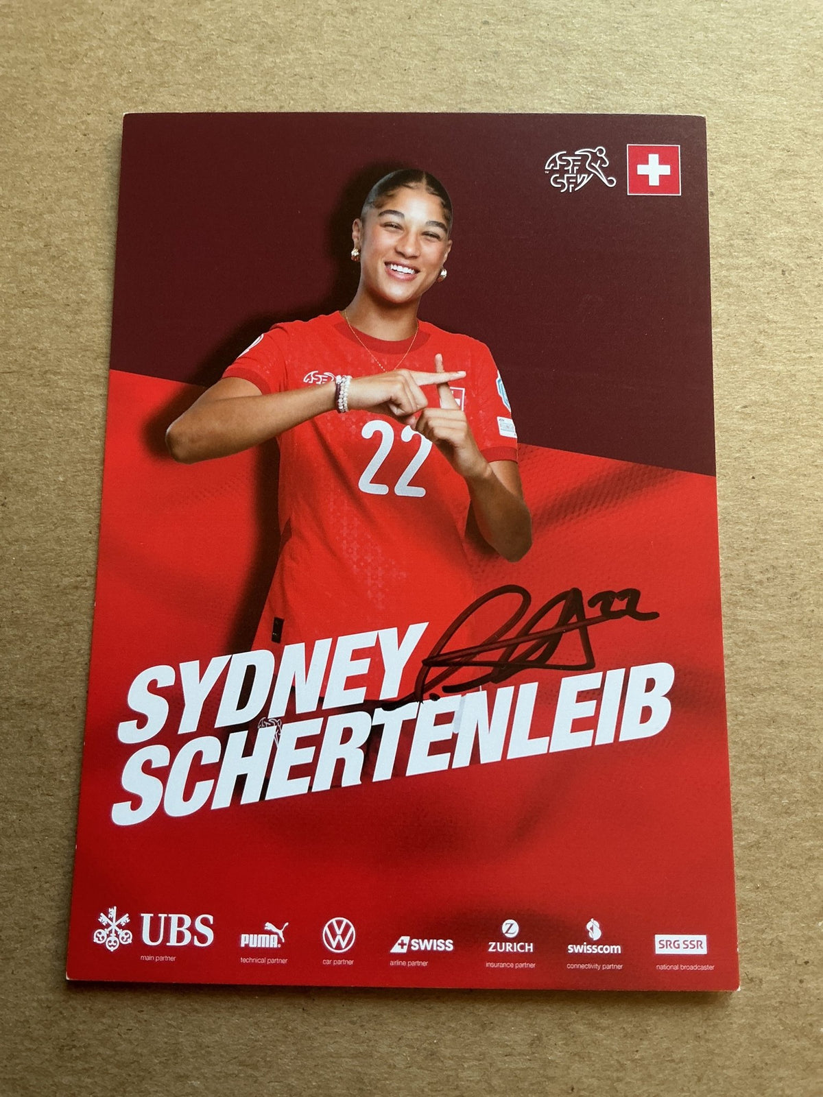 Sydney Schertenleib, Switzerland 🇨🇭 UEFA Euro Cup 2025 hand signed - Autographs-World