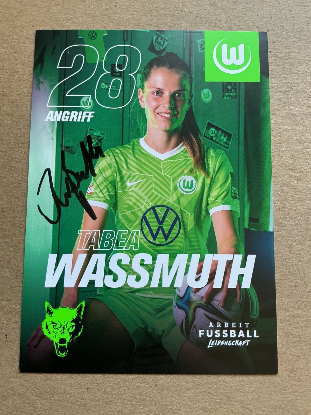 Tabea Waßmuth, Germany 🇩🇪 VfL Wolfsburg 2021/22 hand signed - Autographs-World