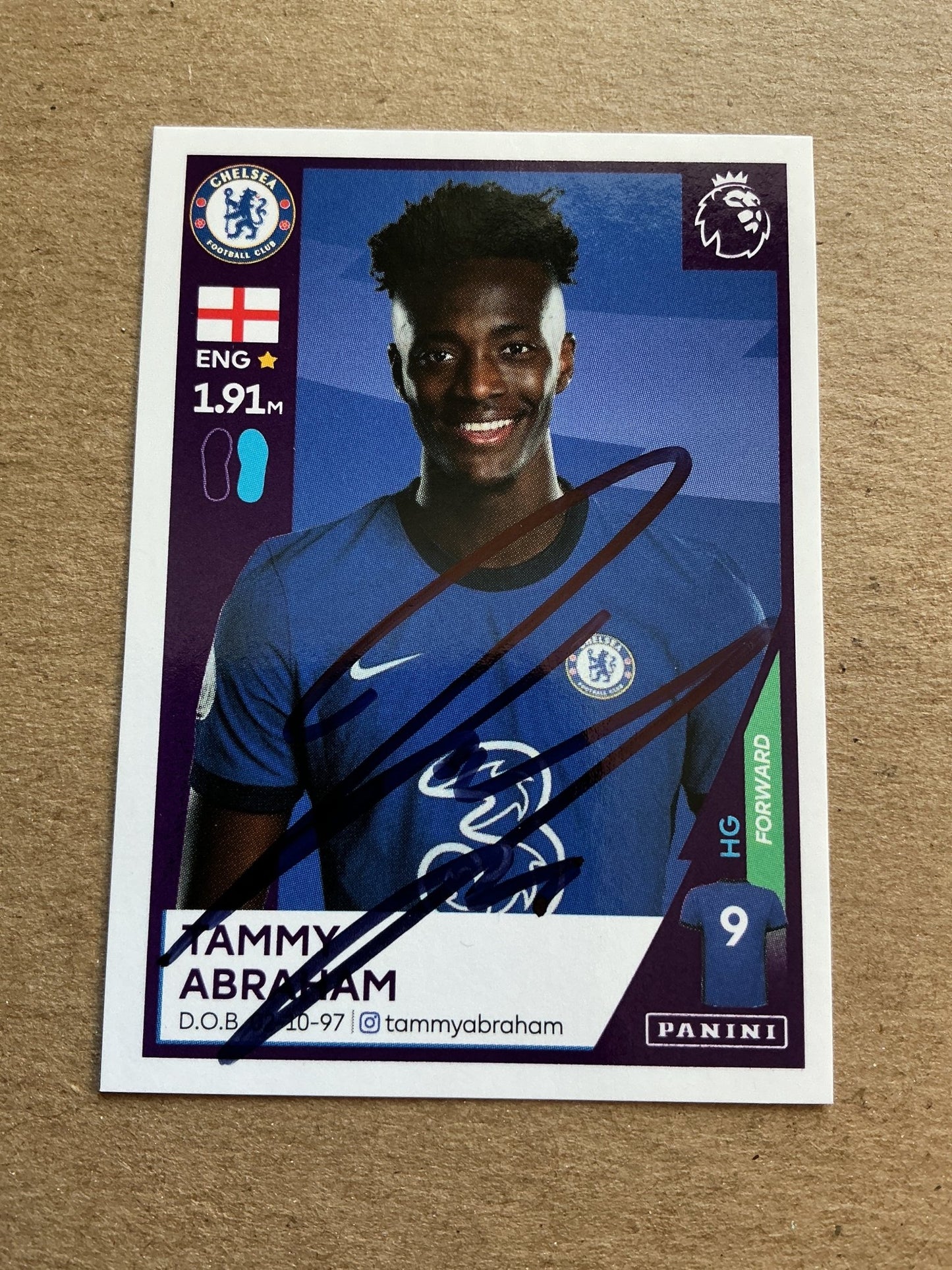 Tammy Abraham, England 🏴󠁧󠁢󠁥󠁮󠁧󠁿 Chelsea FC 2021 Panini hand signed - Autographs-World