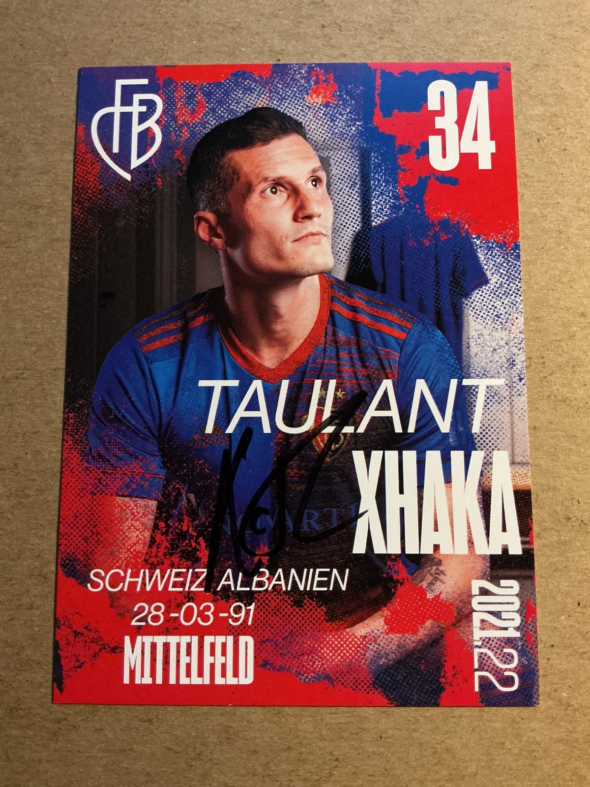Taulant Xhaka, Albania 🇦🇱 FC Basel 2021/22 hand signed - Autographs-World