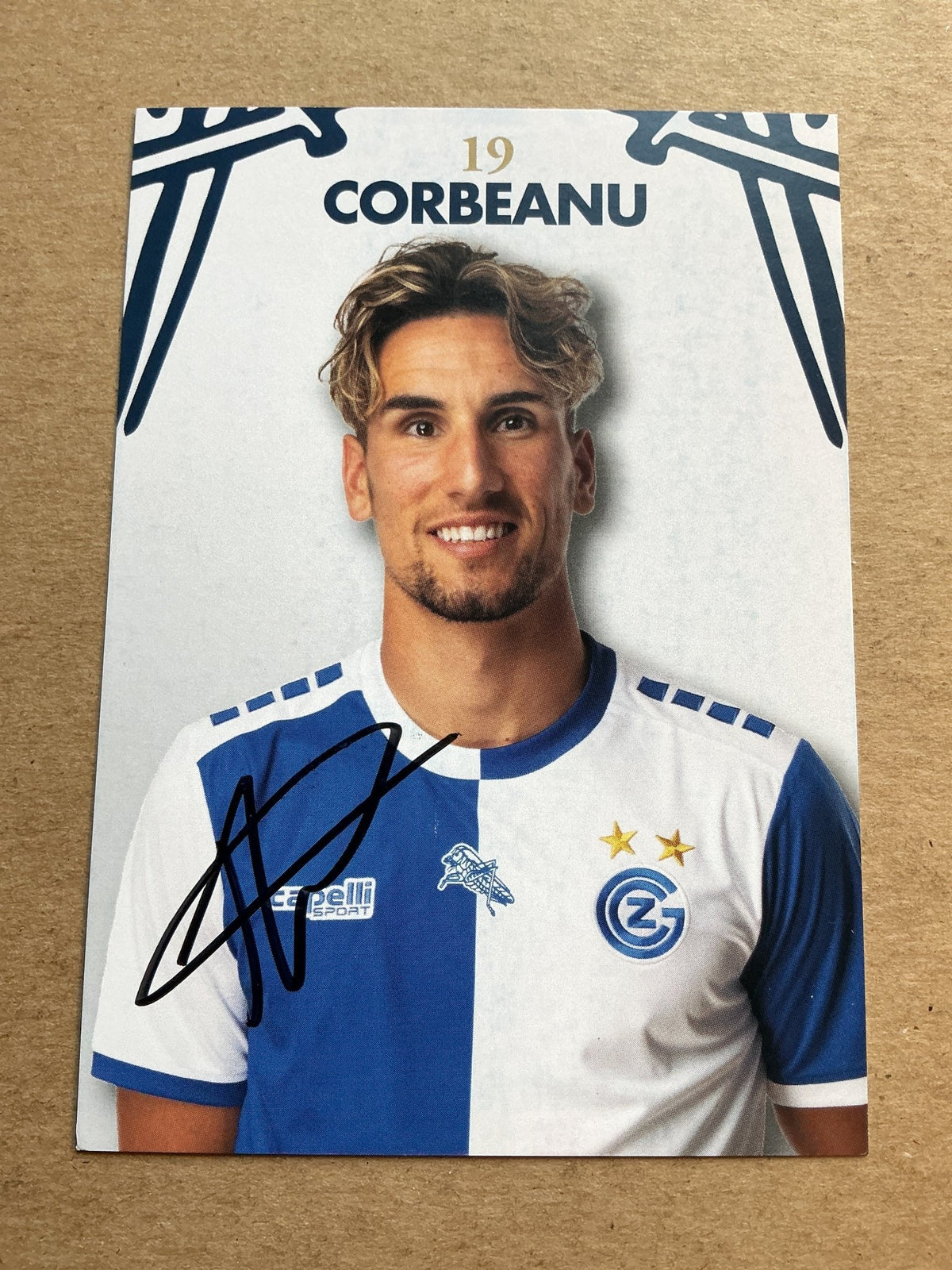 Theo Corbeanu, Canada 🇨🇦 Grasshopper Club Zürich 2023/24 hand signed - Autographs-World