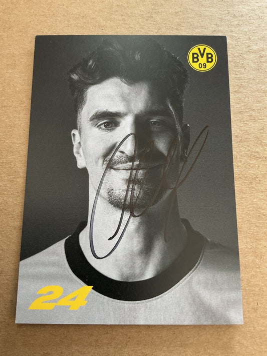 Thomas Meunier, Belgium 🇧🇪 Borussia Dortmund 2023/24 hand signed - Autographs-World