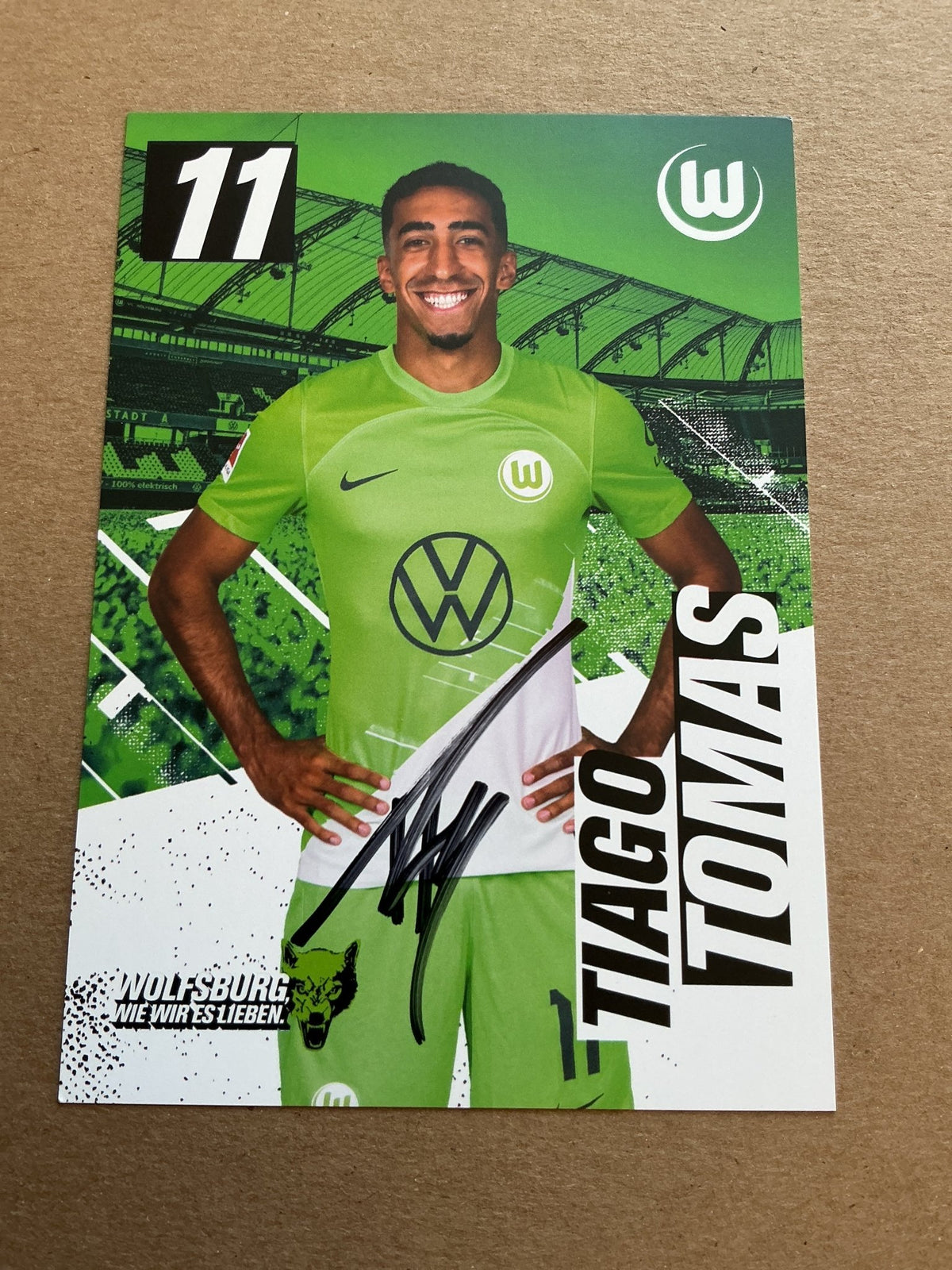 Tiago Tomas, Portugal 🇵🇹 VfL Wolfsburg 2023/24 hand signed - Autographs-World