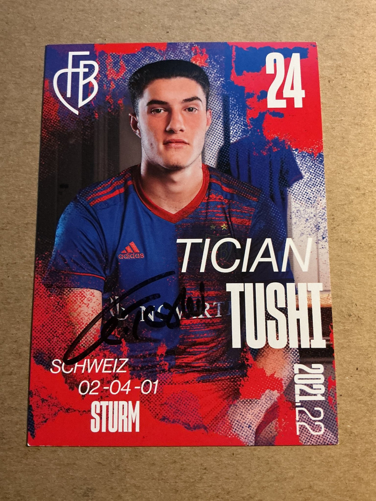 Tician Tushi, Switzerland 🇨🇭 FC Basel 2021/22 hand signed - Autographs-World