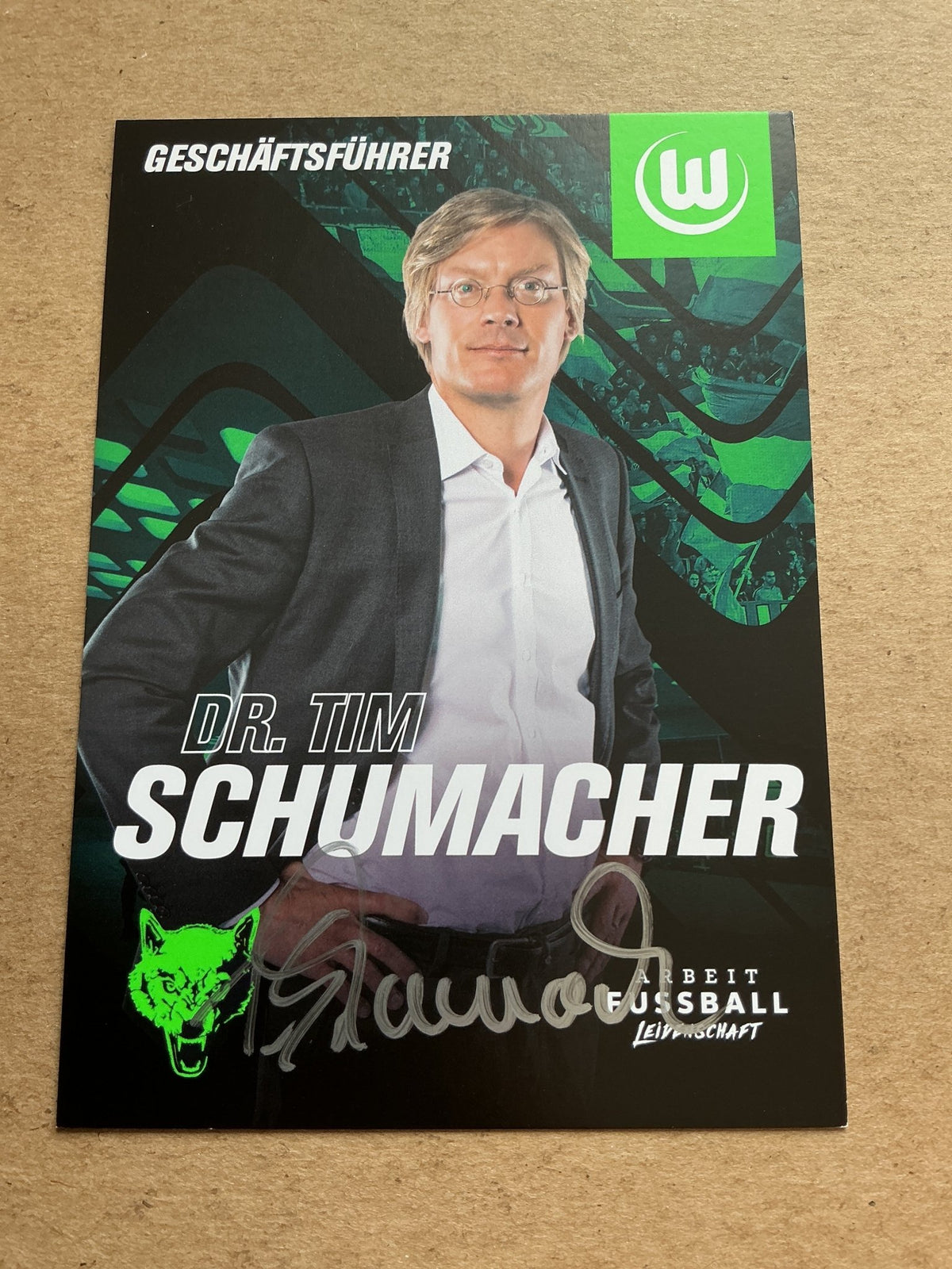 Tim Schumacher, Germany 🇩🇪 VfL Wolfsburg 2021/22 hand signed - Autographs-World