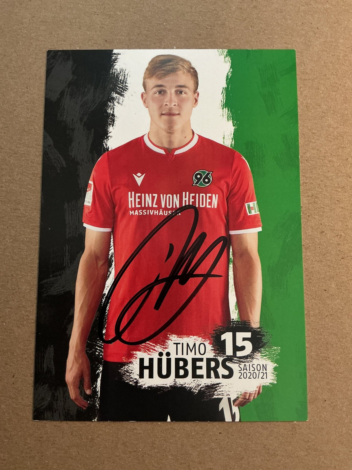 Timo Hübers, Germany 🇩🇪 Hannover 96 2020/21 hand signed - Autographs-World