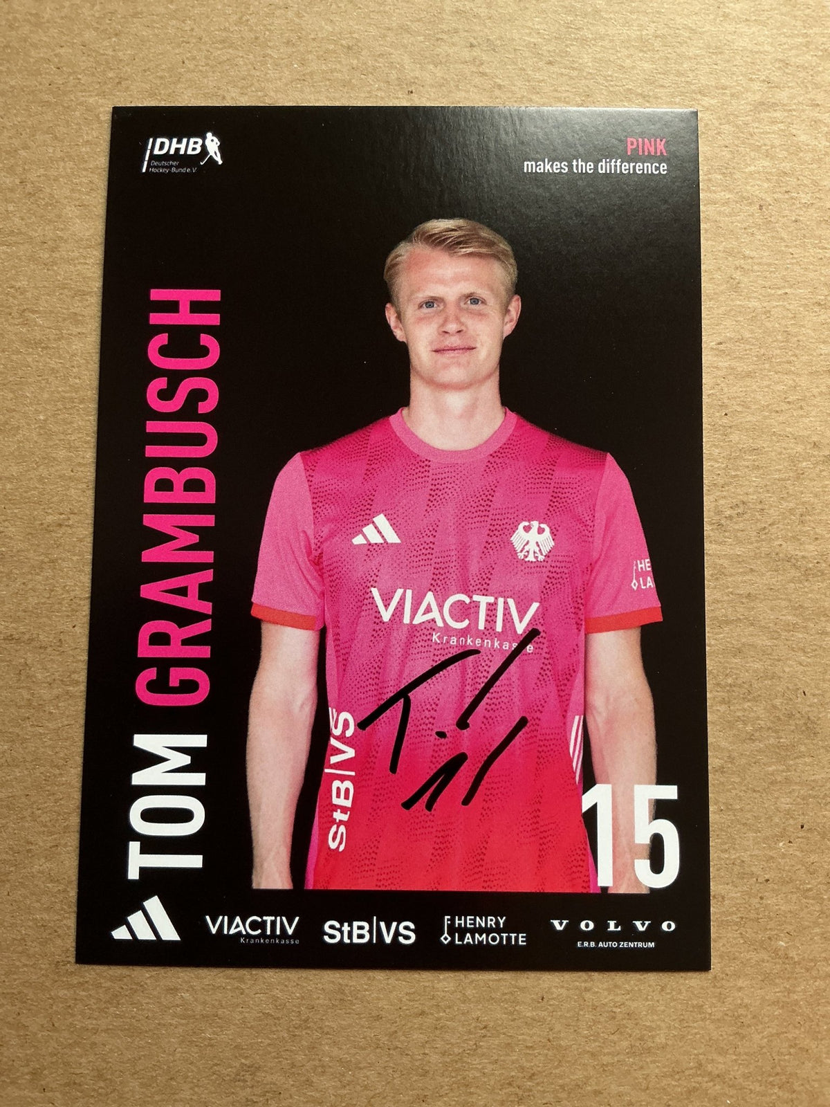 Tom Grambusch, Germany 🇩🇪 Field Hockey Sports 2025 hand signed - Autographs-World