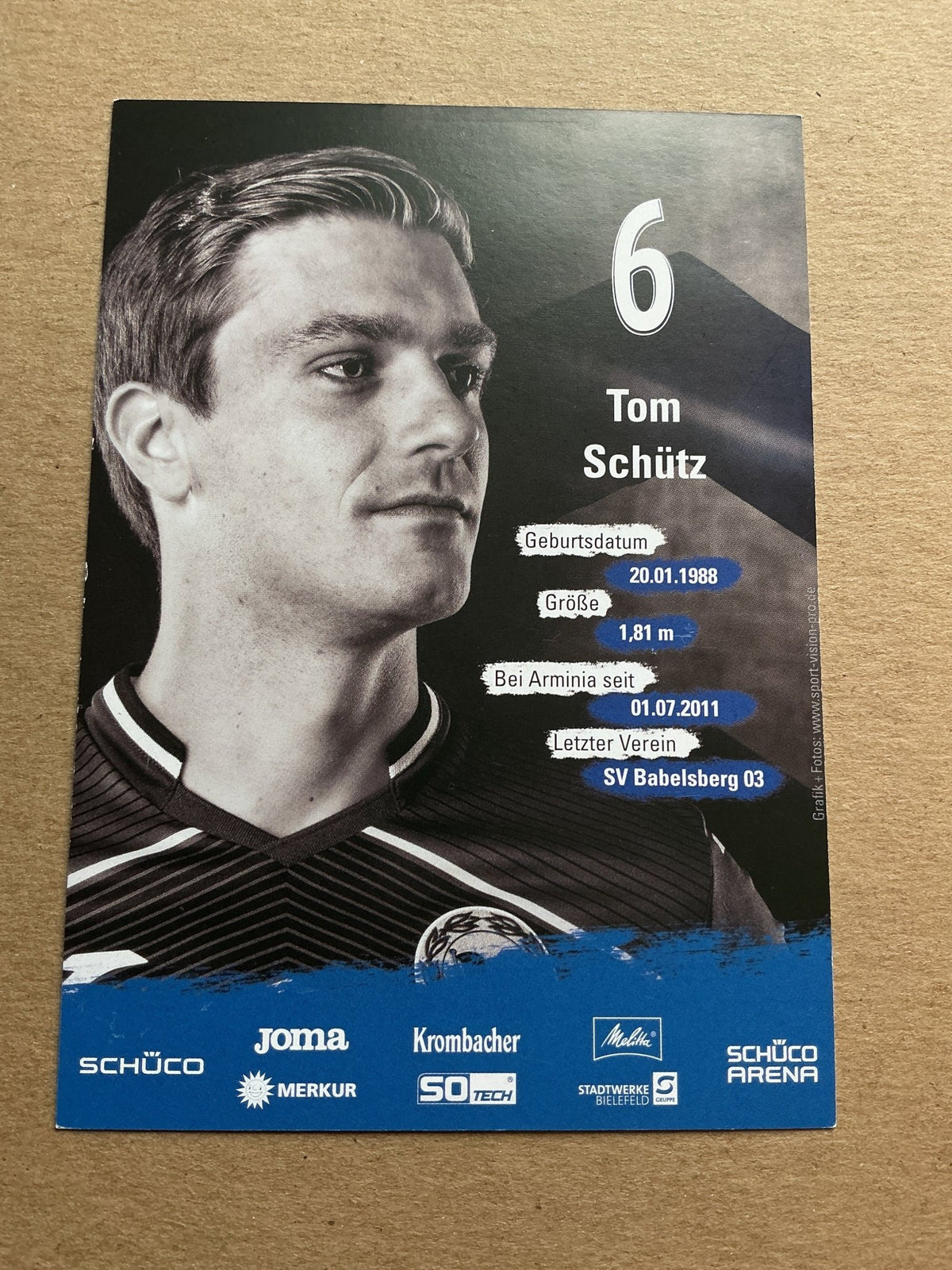 Tom Schütz, Germany 🇩🇪 Arminia Bielefeld 2019/20 hand signed - Autographs-World