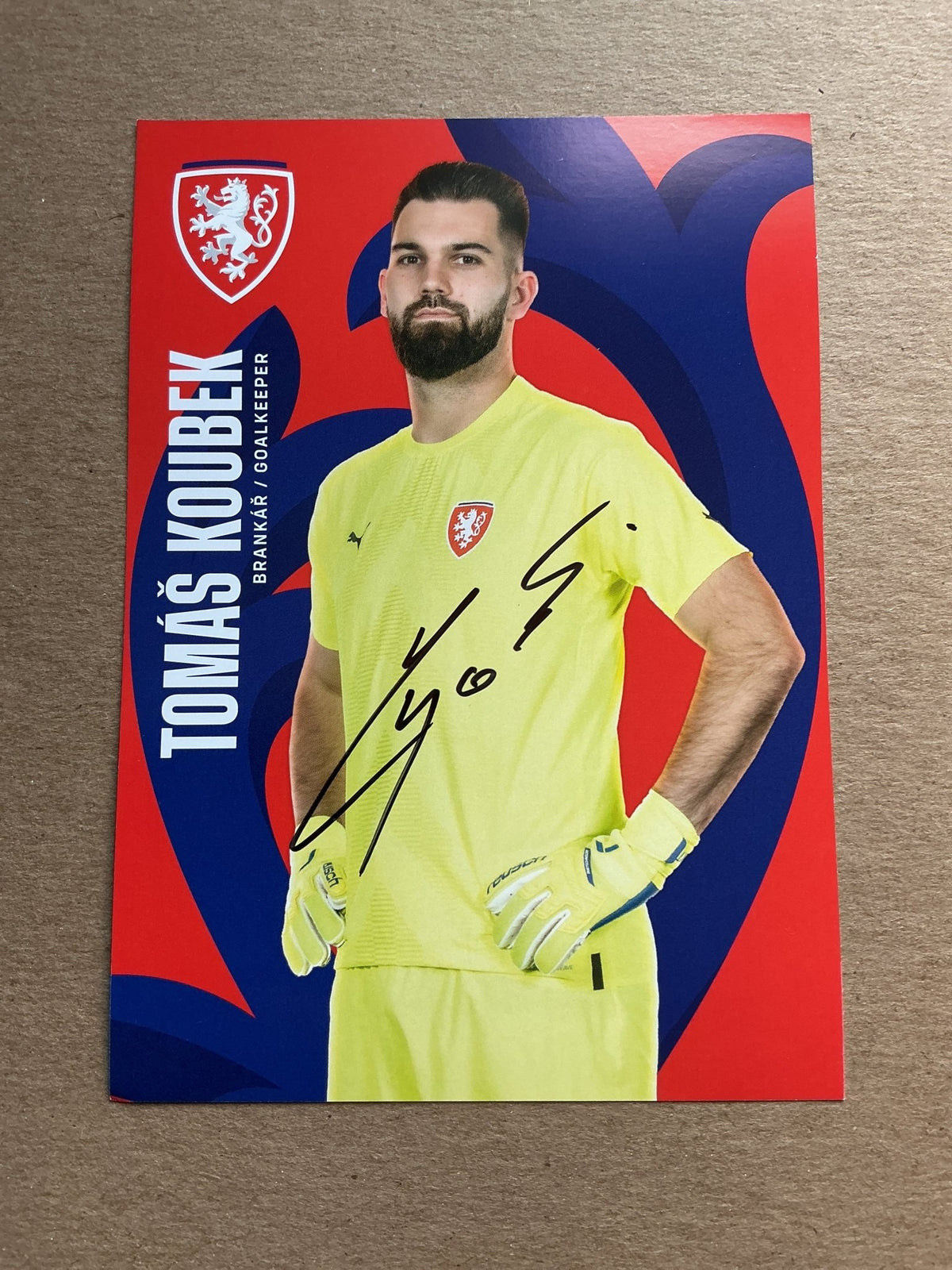 Tomáš Koubek, Czech Republic 🇨🇿 2023 FC Augsburg hand signed - Autographs-World
