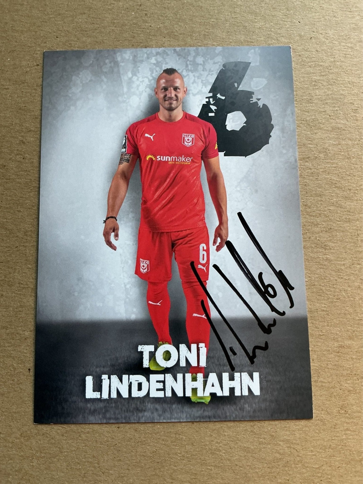 Toni Lindenhahn, Germany 🇩🇪 Hallescher FC 2019/20 hand signed - Autographs-World