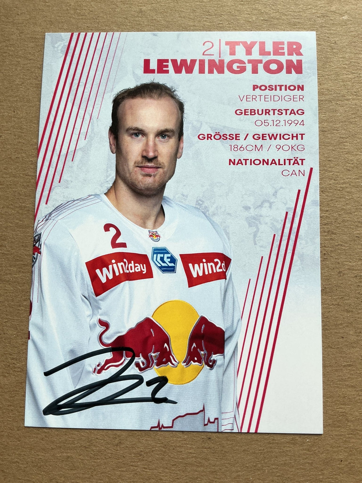 Tyler Lewington, Canada 🇨🇦 EC Red Bull Salzburg 2023/24 hand signed - Autographs-World
