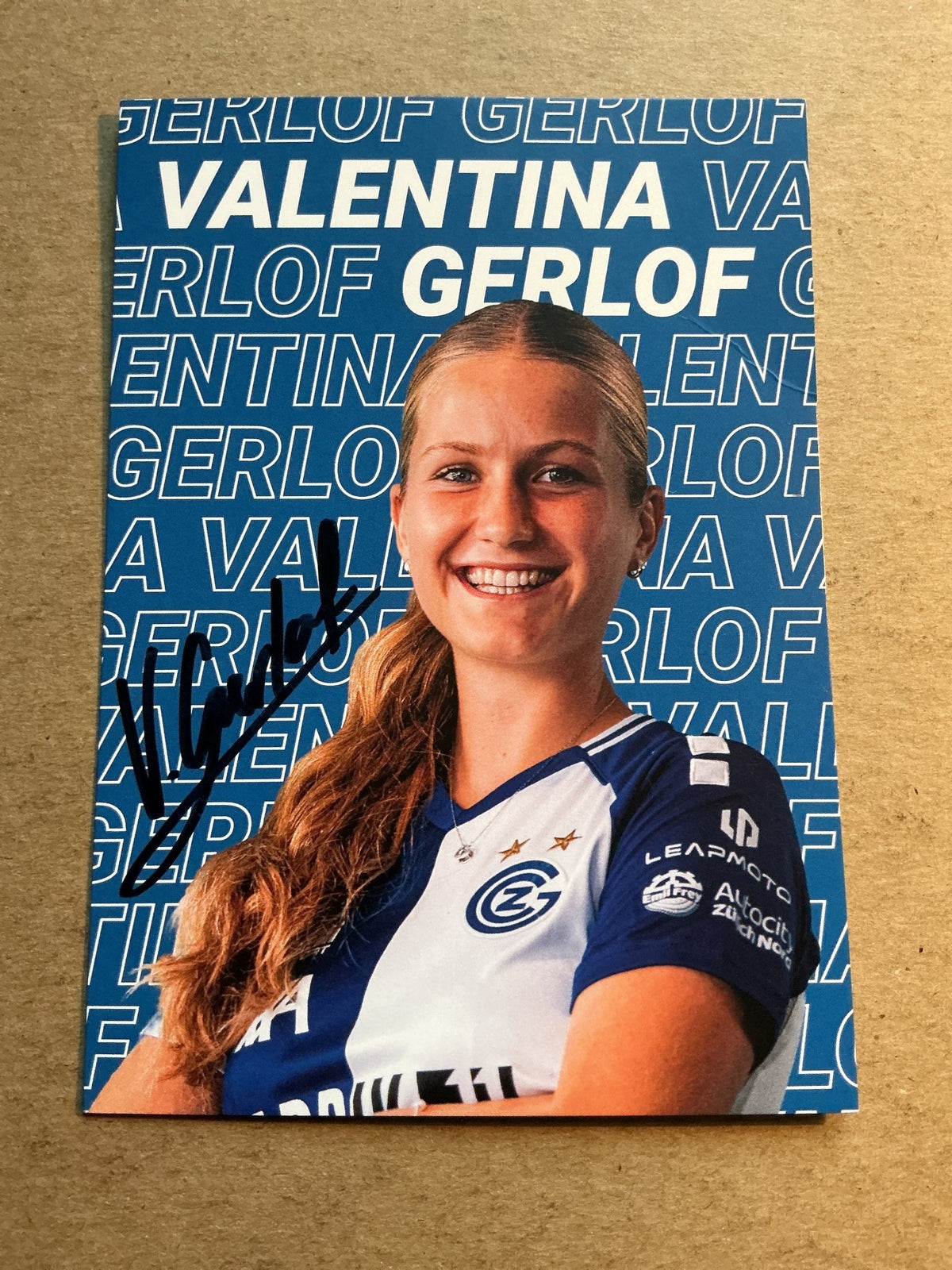 Valentina Gerlof, Switzerland 🇨🇭 Grasshopper Club Zürich 2025/26 hand signed - Autographs-World