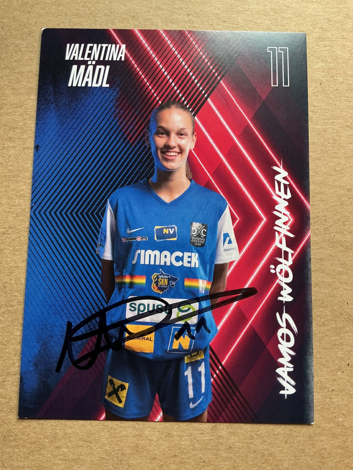 Valentina Mädl, Austria 🇦🇹 SKN St.Pölten 2022/23 hand signed - Autographs-World