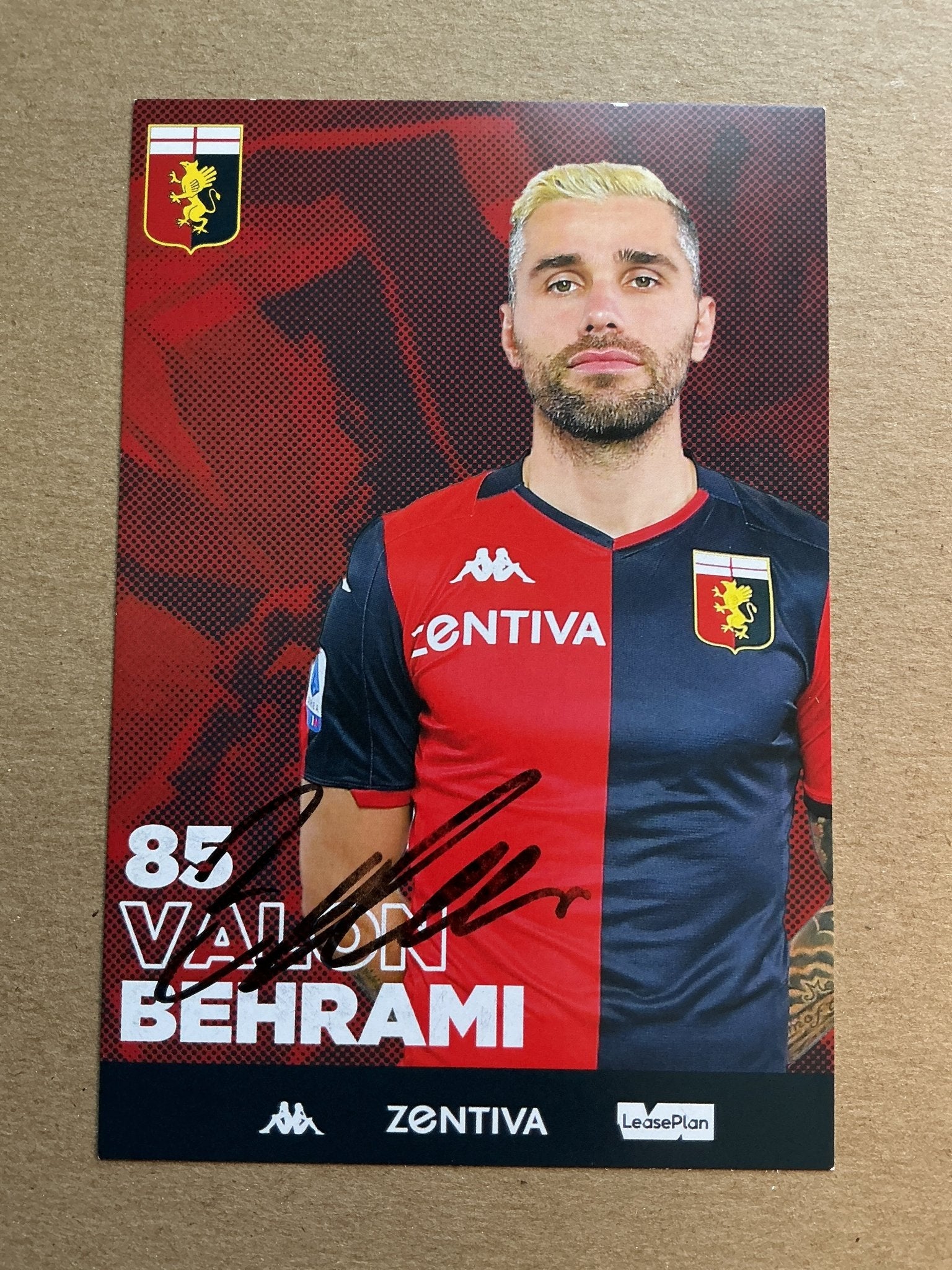 Valon Behrami, Switzerland 🇨🇭 Genoa CFC 2019/20 hand signed - Autographs-World